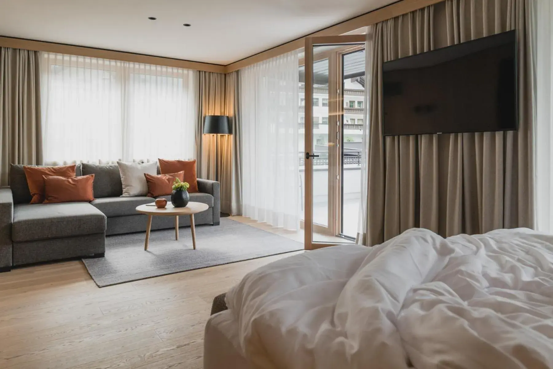 Suite with Garden View in Neuhaus Zillertal Resort Suite with Garden View in Neuhaus Zillertal Resort