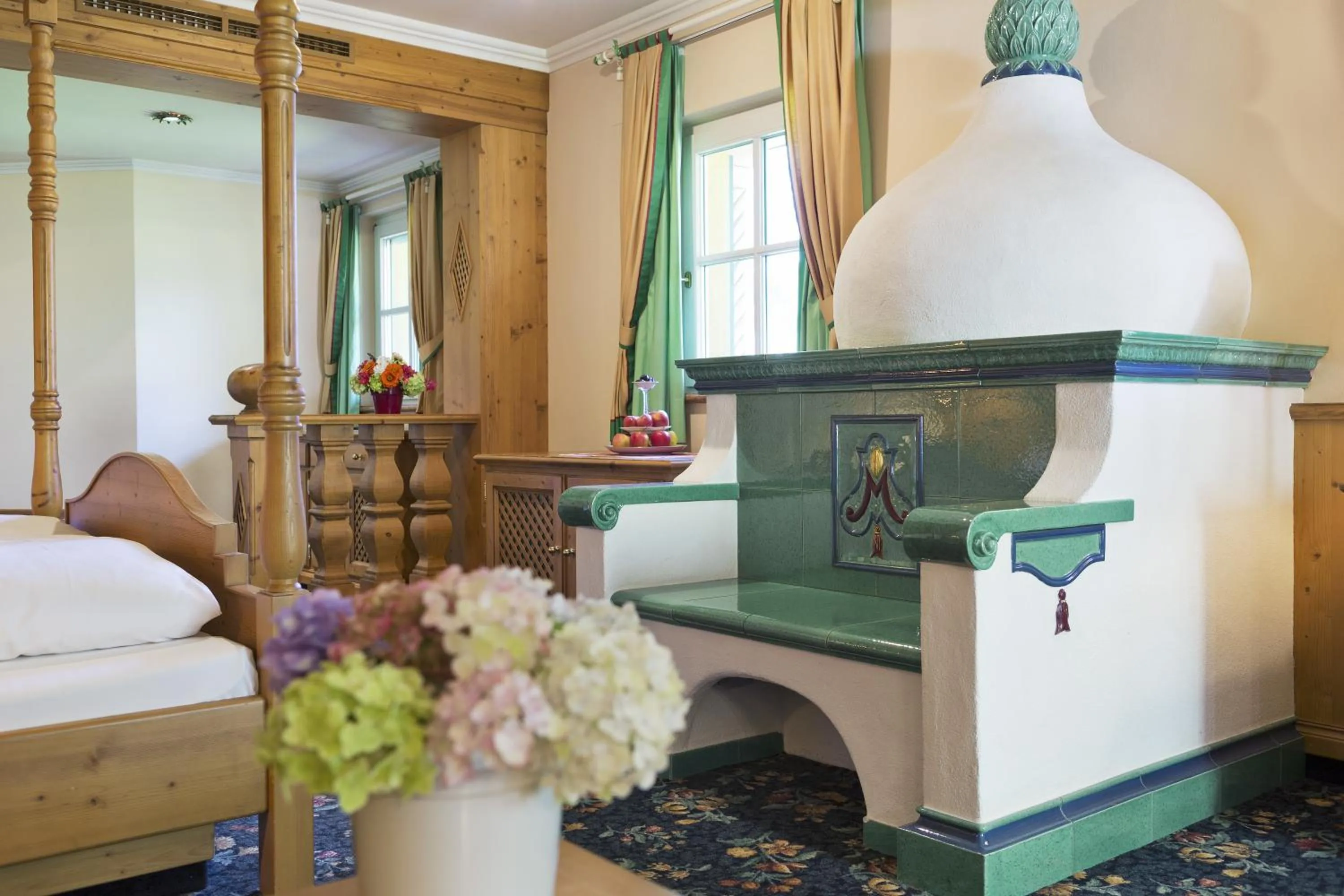 Seating area, Bed in Neuhaus Zillertal Resort