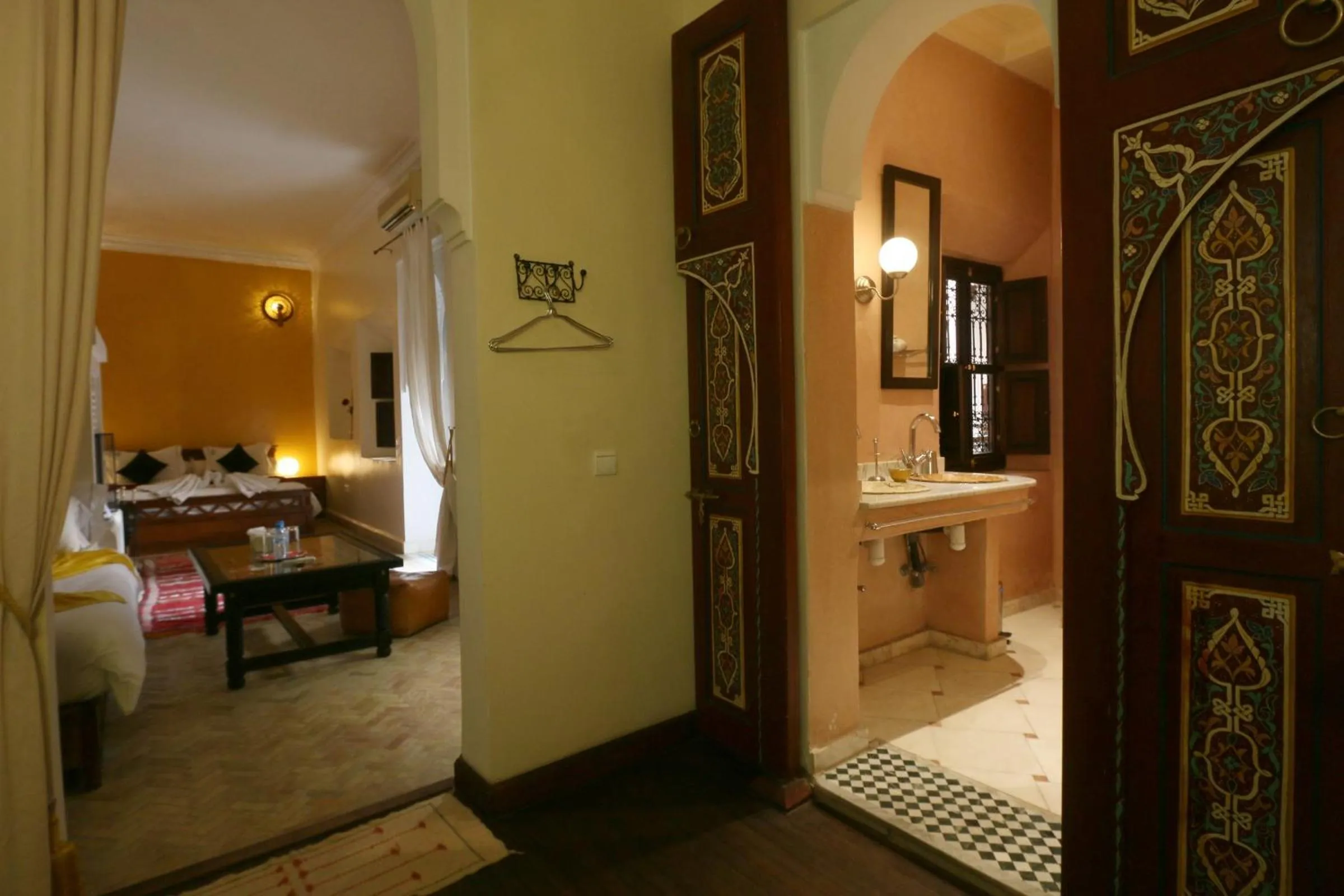 Photo of the whole room in Dar Sohane