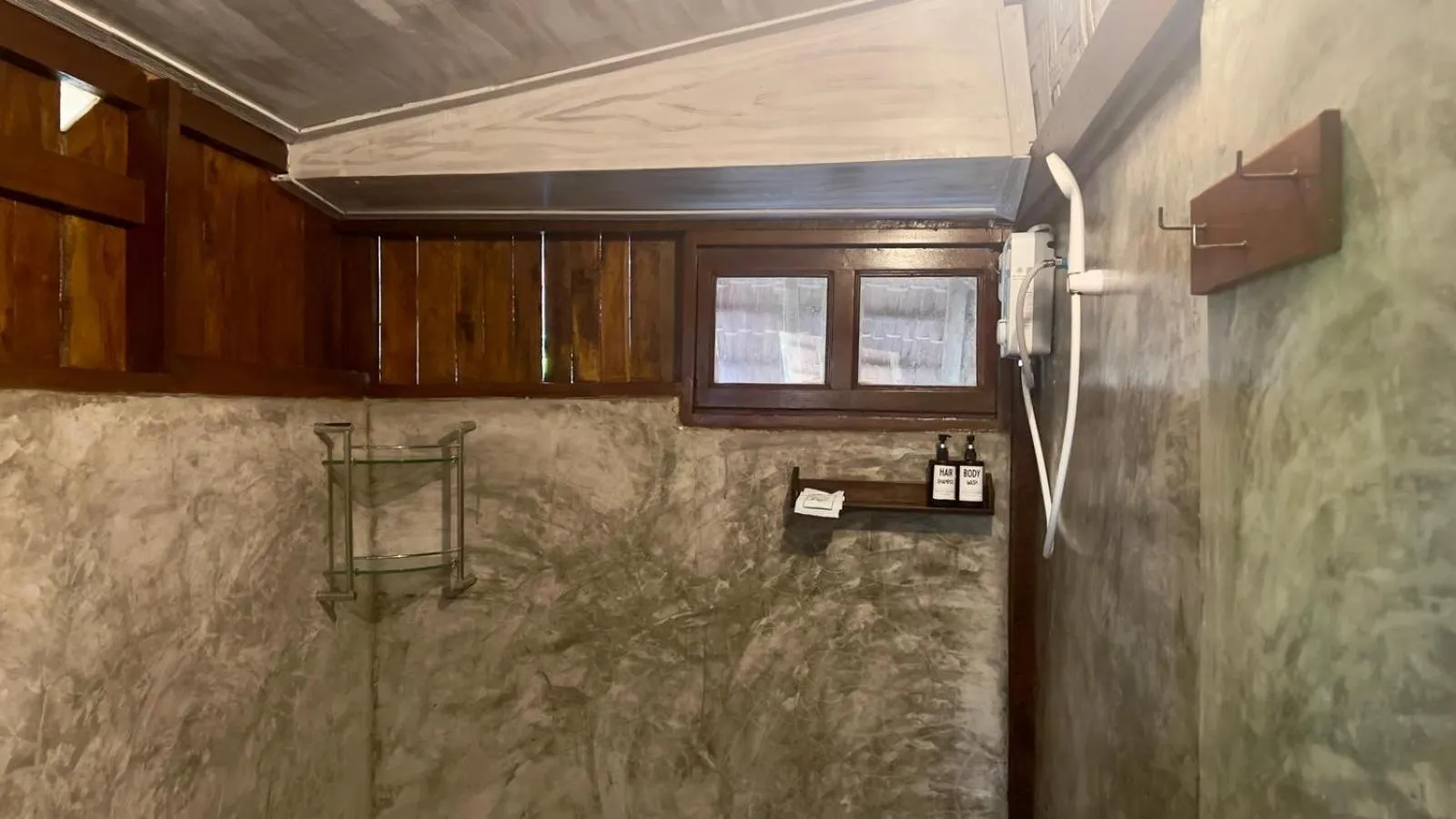 Shower in Phi Phi Relax Beach Resort