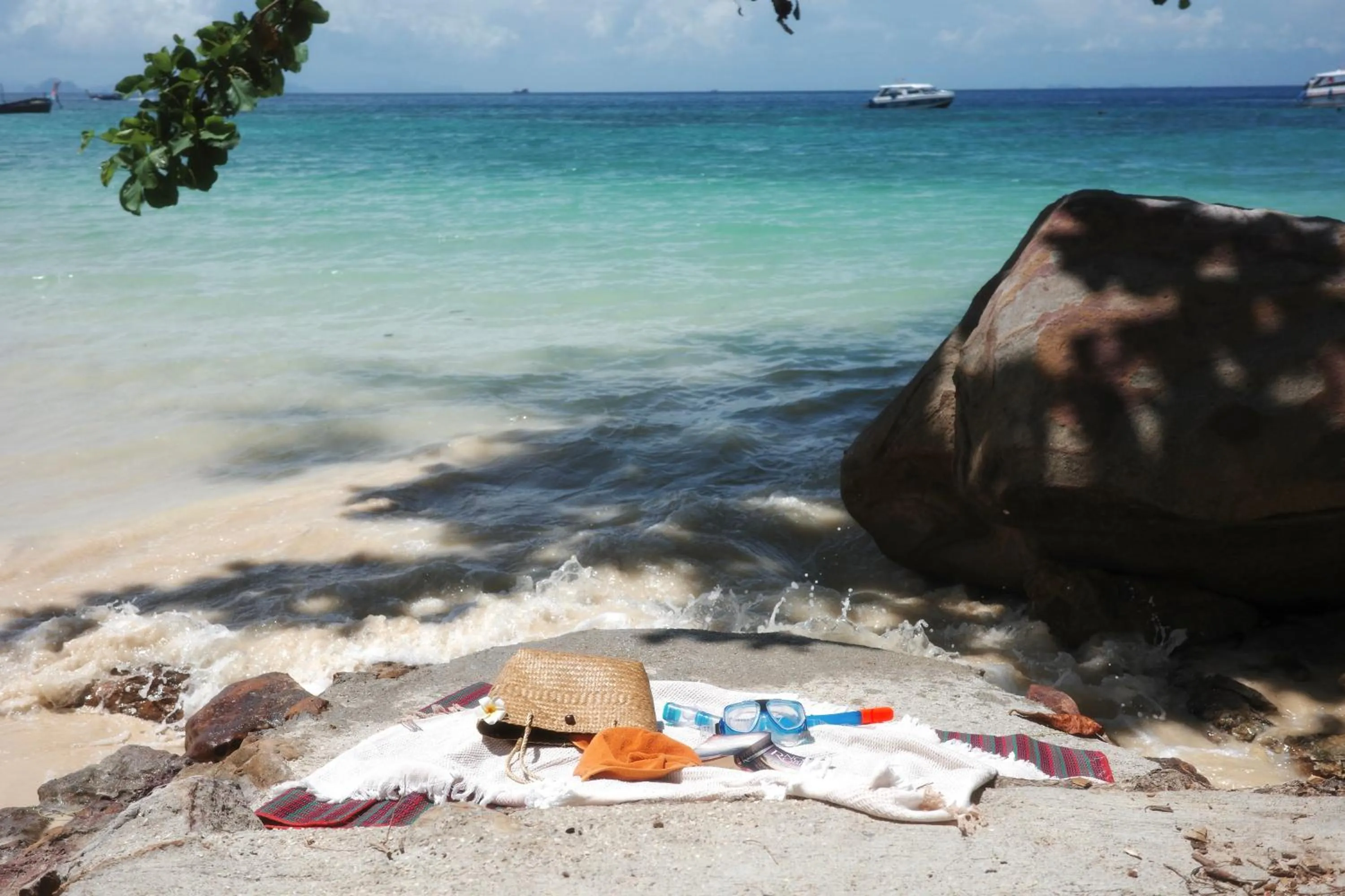 Day in Phi Phi Relax Beach Resort