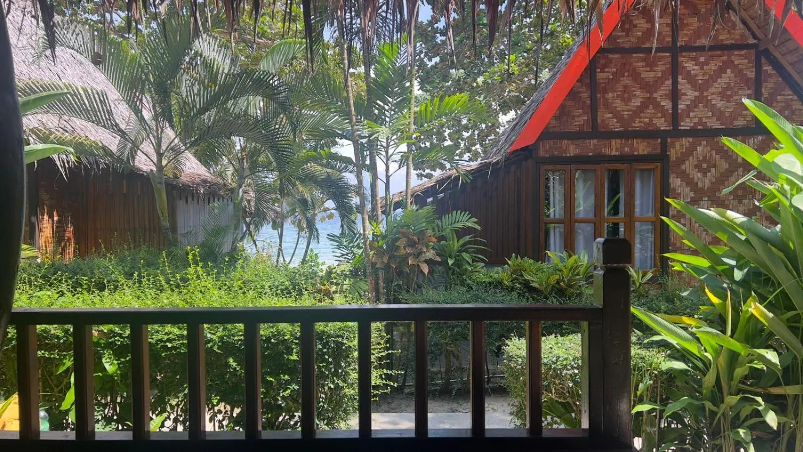 Garden in Phi Phi Relax Beach Resort