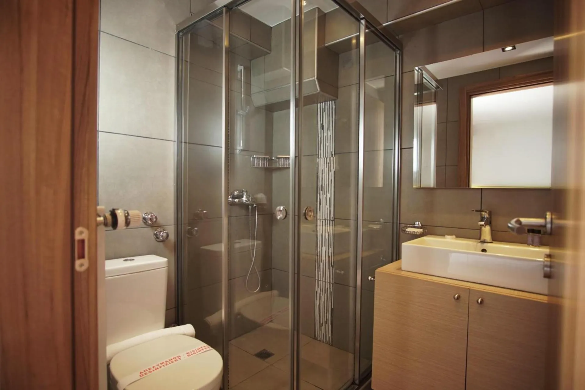 Bathroom in Elements Rooms & Apartments