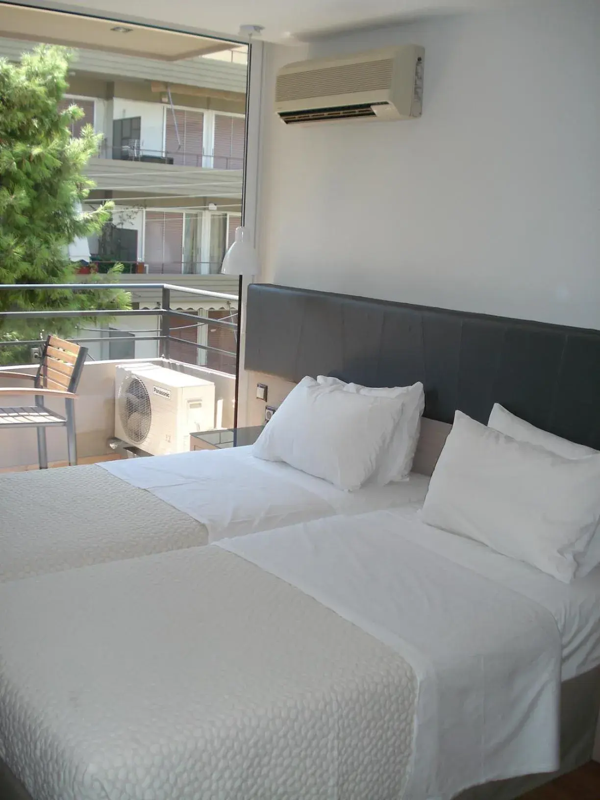 Standard Twin Room in Elements Rooms & Apartments Standard Twin Room in Elements Rooms & Apartments