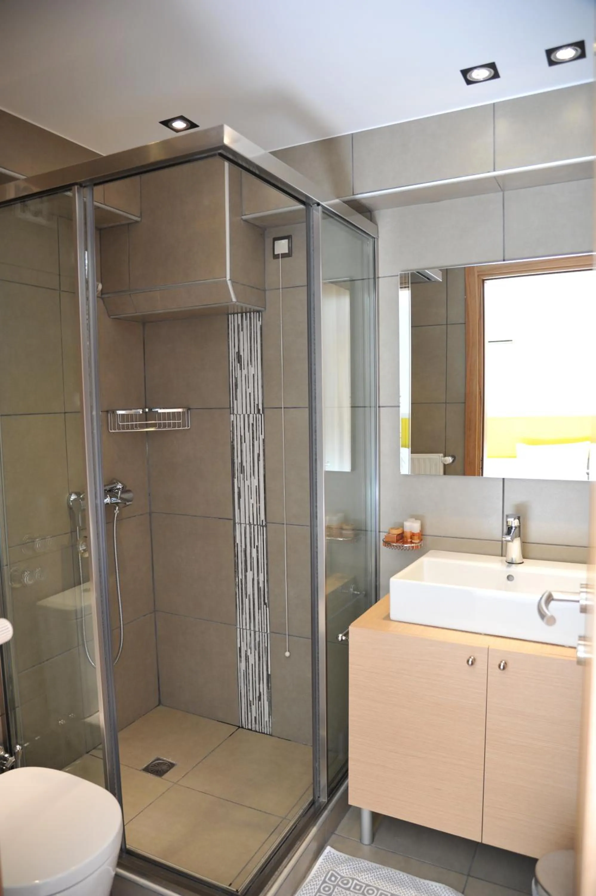 Bathroom in Elements Rooms & Apartments