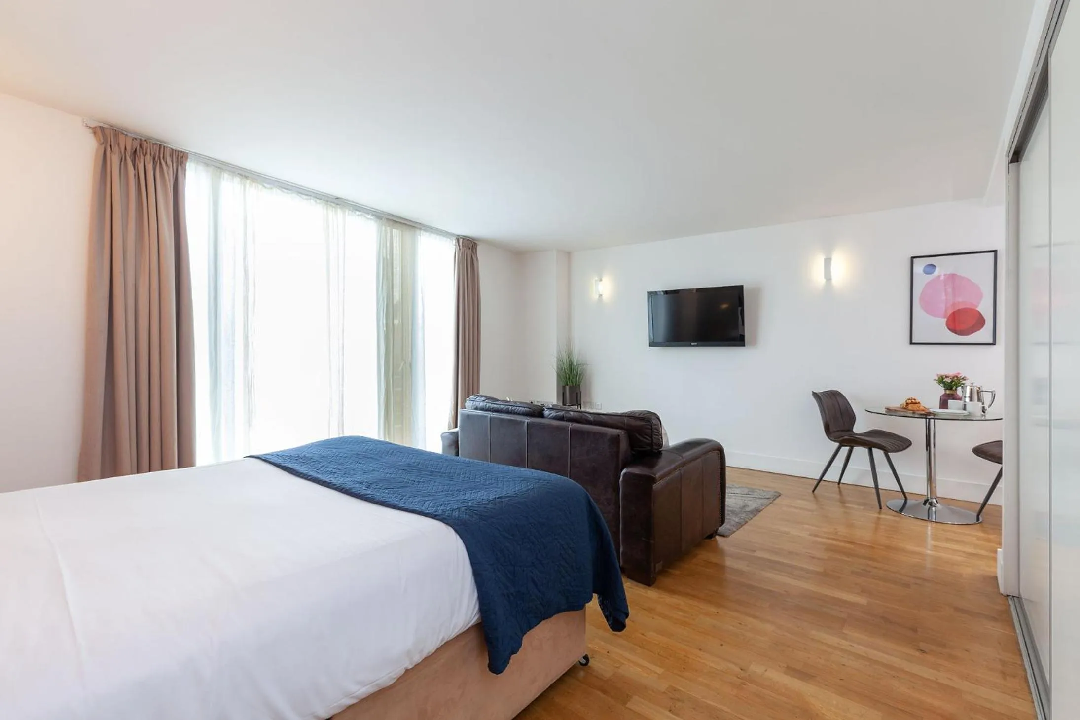 Bed in The Sinclair Building