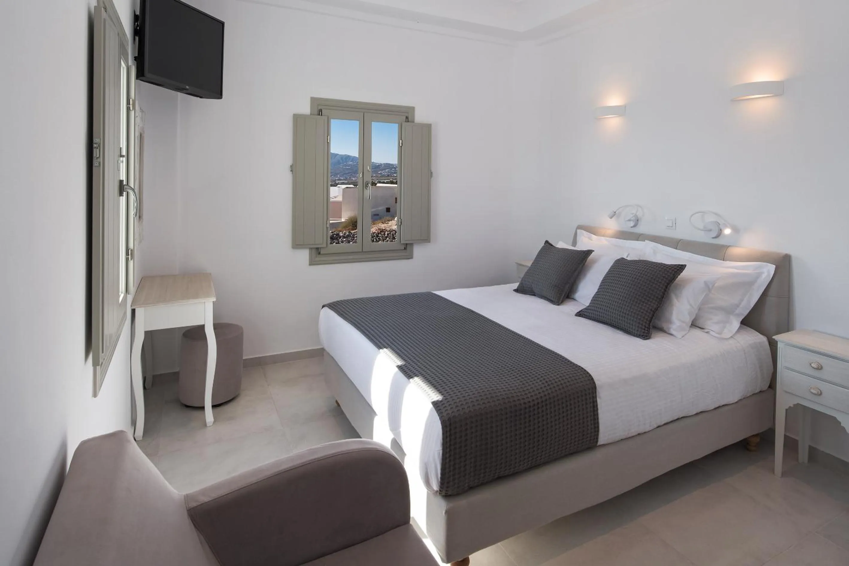 Bedroom, Bed in Altemar Suites