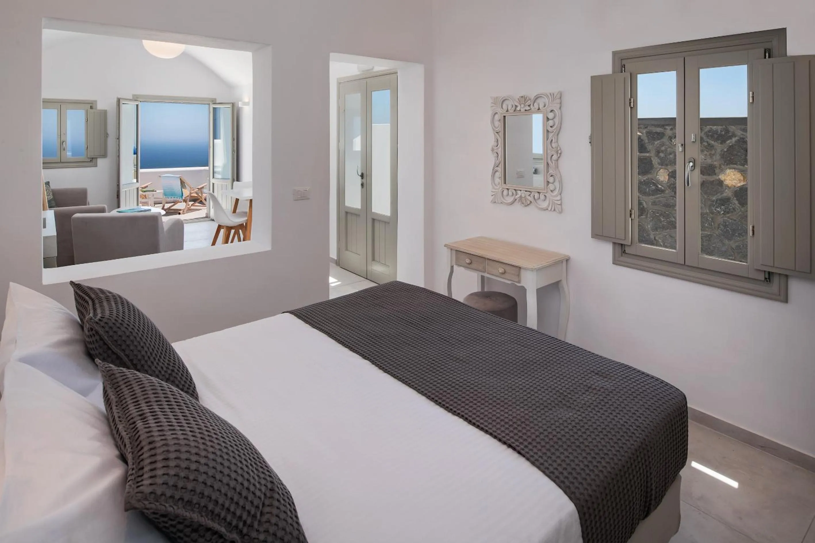 Bathroom, Bed in Altemar Suites