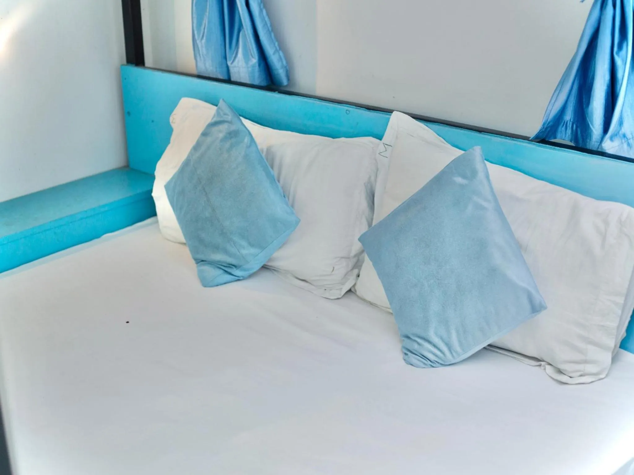 Bed in Moustache Varanasi