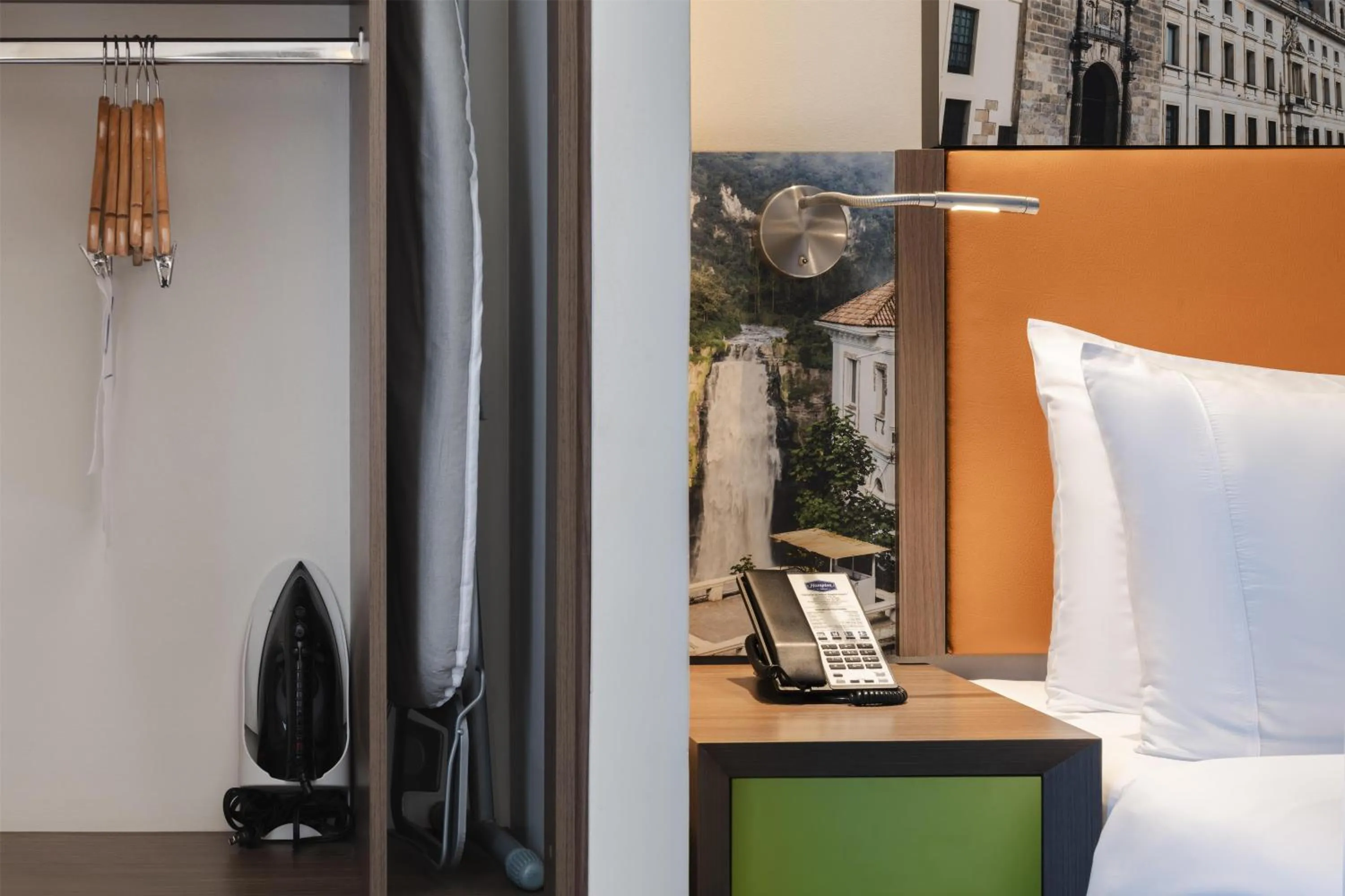 Bed in Hampton By Hilton Bogota Airport