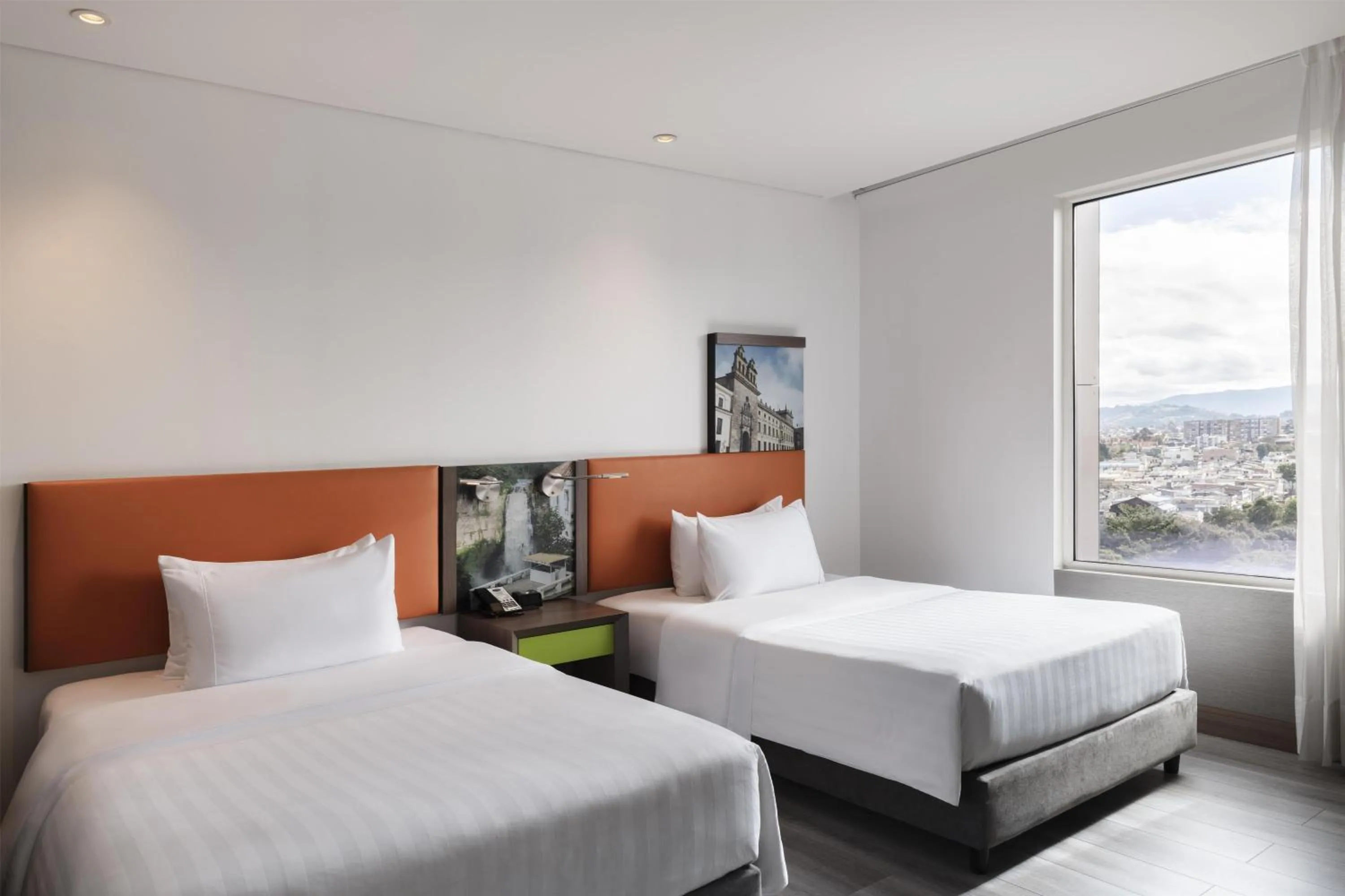 Bed in Hampton By Hilton Bogota Airport