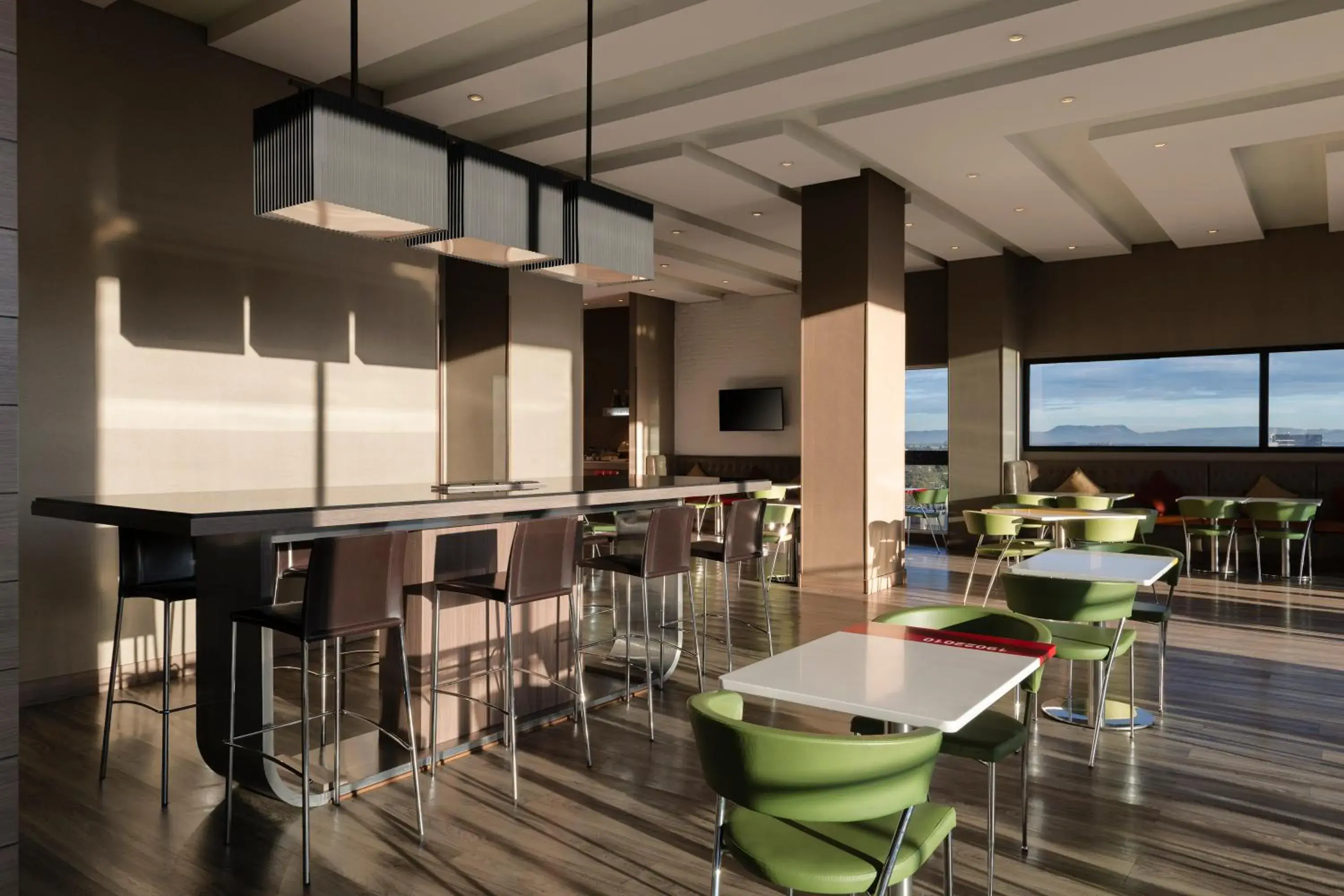 Restaurant/places to eat in Hampton By Hilton Bogota Airport Restaurant/places to eat in Hampton By Hilton Bogota Airport