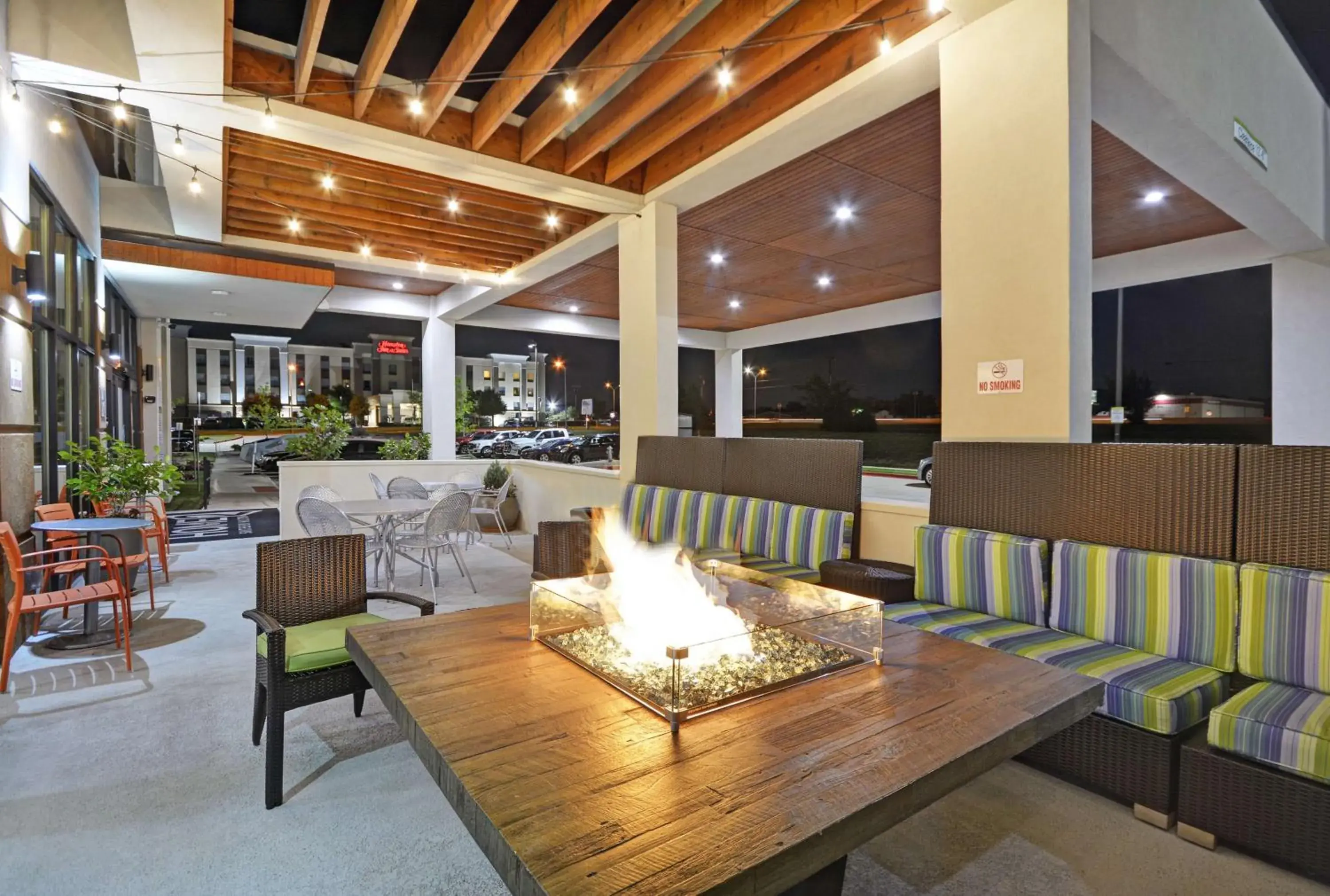 Patio, Restaurant/Places to Eat in Home2 Suites By Hilton Dallas Desoto