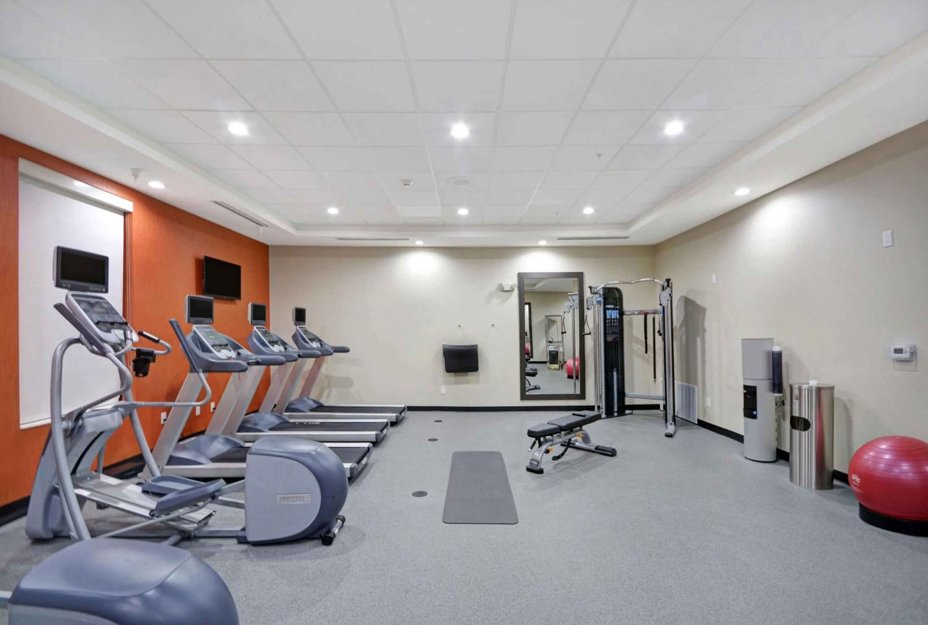 Fitness centre/facilities in Home2 Suites By Hilton Dallas Desoto