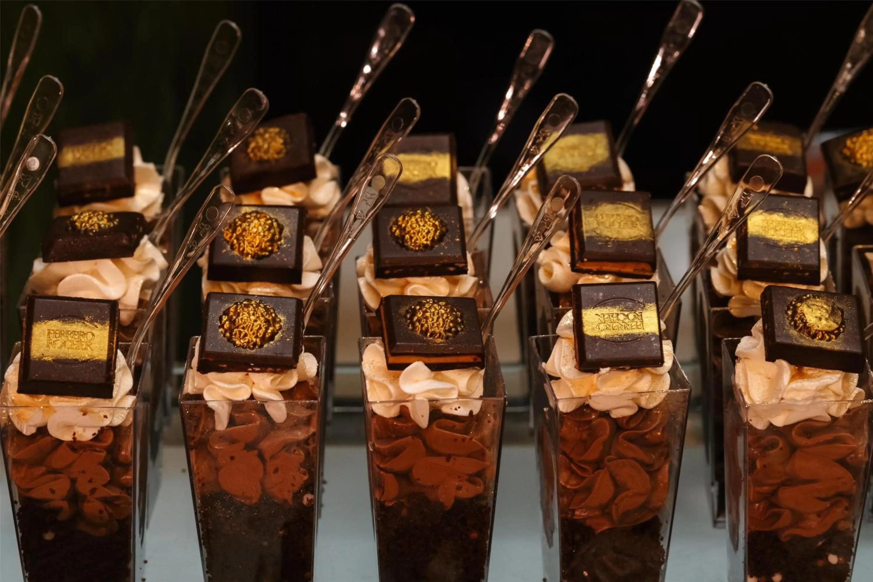 Dining area in Conrad Fort Lauderdale Beach