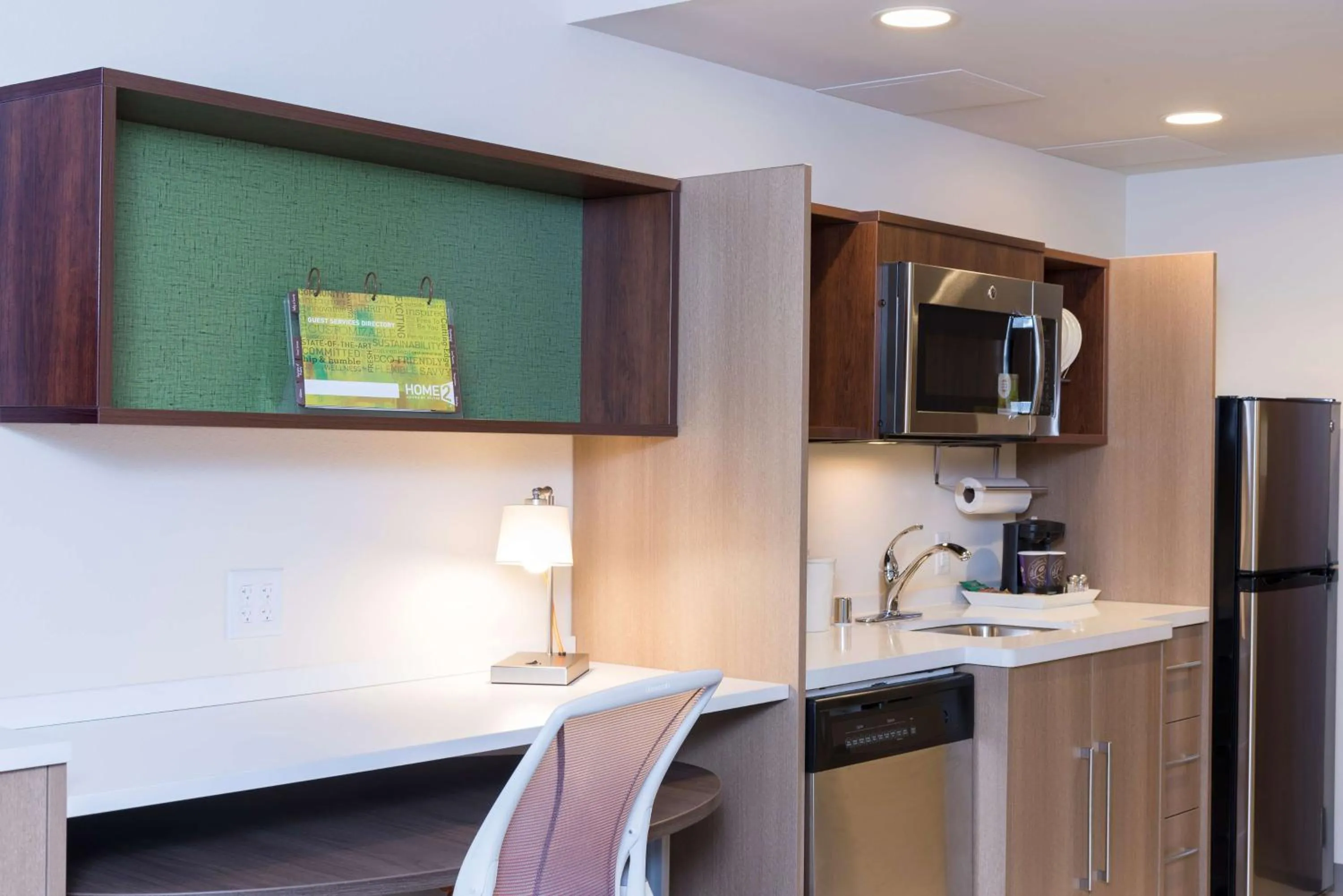 Bedroom in Home2 Suites by Hilton Louisville Downtown NuLu