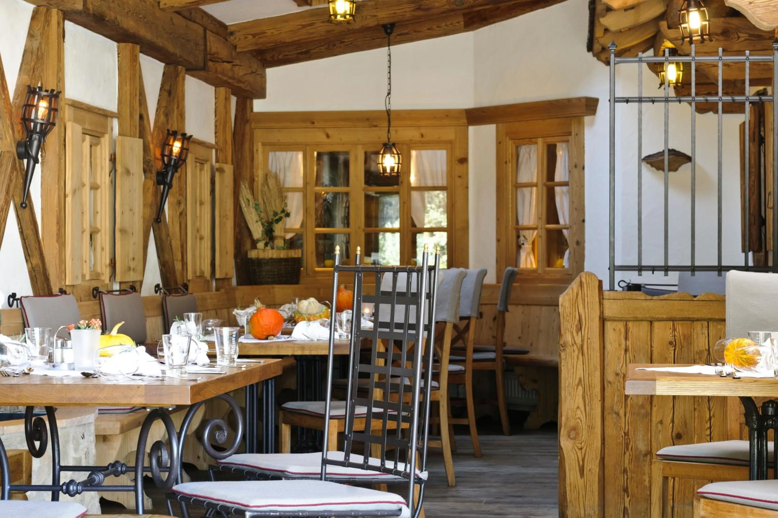 Restaurant/places to eat in Hotel Gasthof Perauer