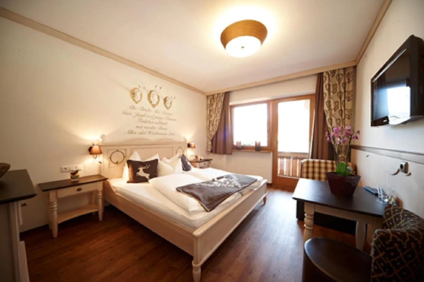 Photo of the whole room, Bed in Hotel Gasthof Perauer