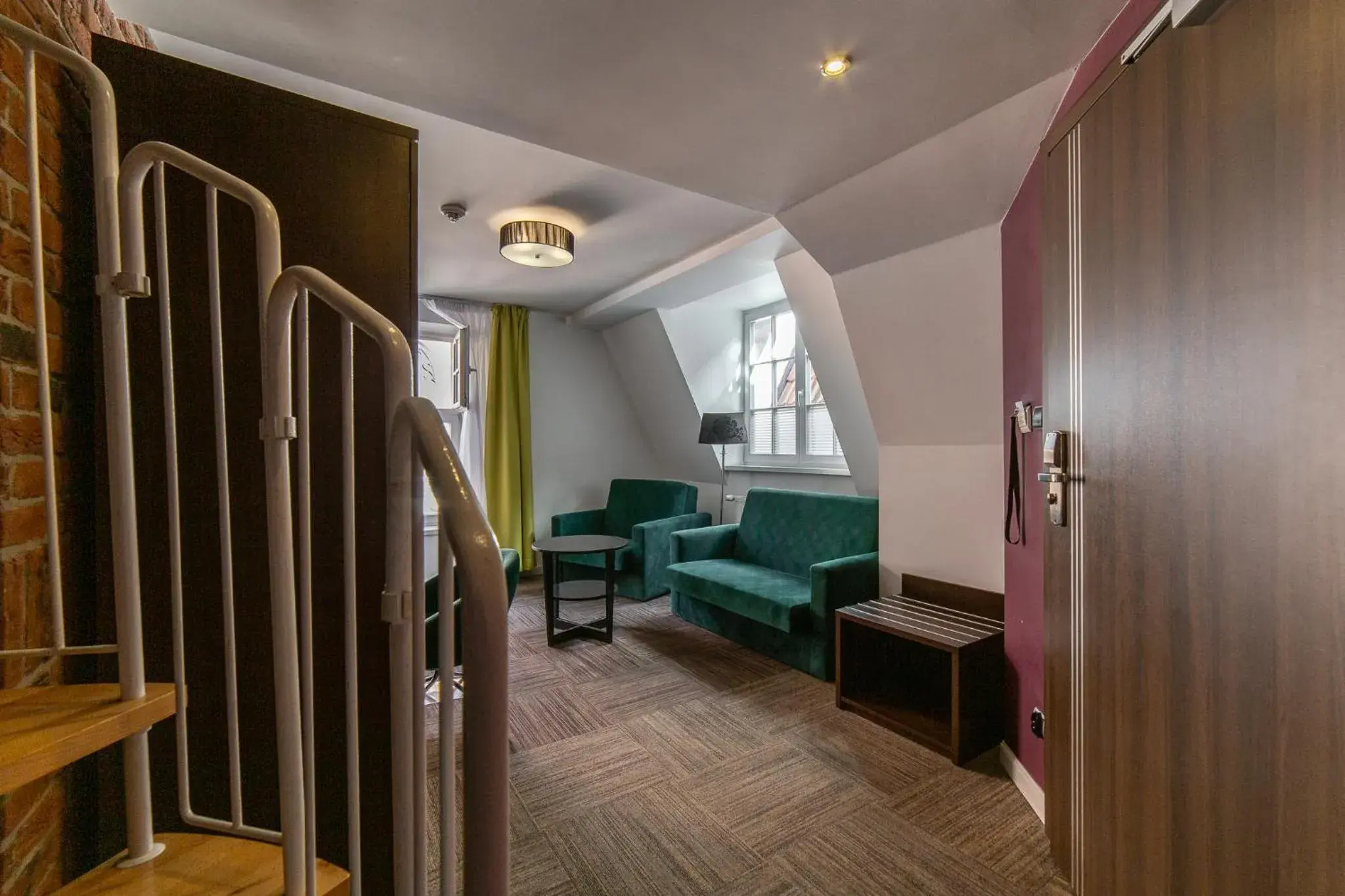 Deluxe Quadruple Room in Hotel Artus - Old Town Deluxe Quadruple Room in Hotel Artus - Old Town