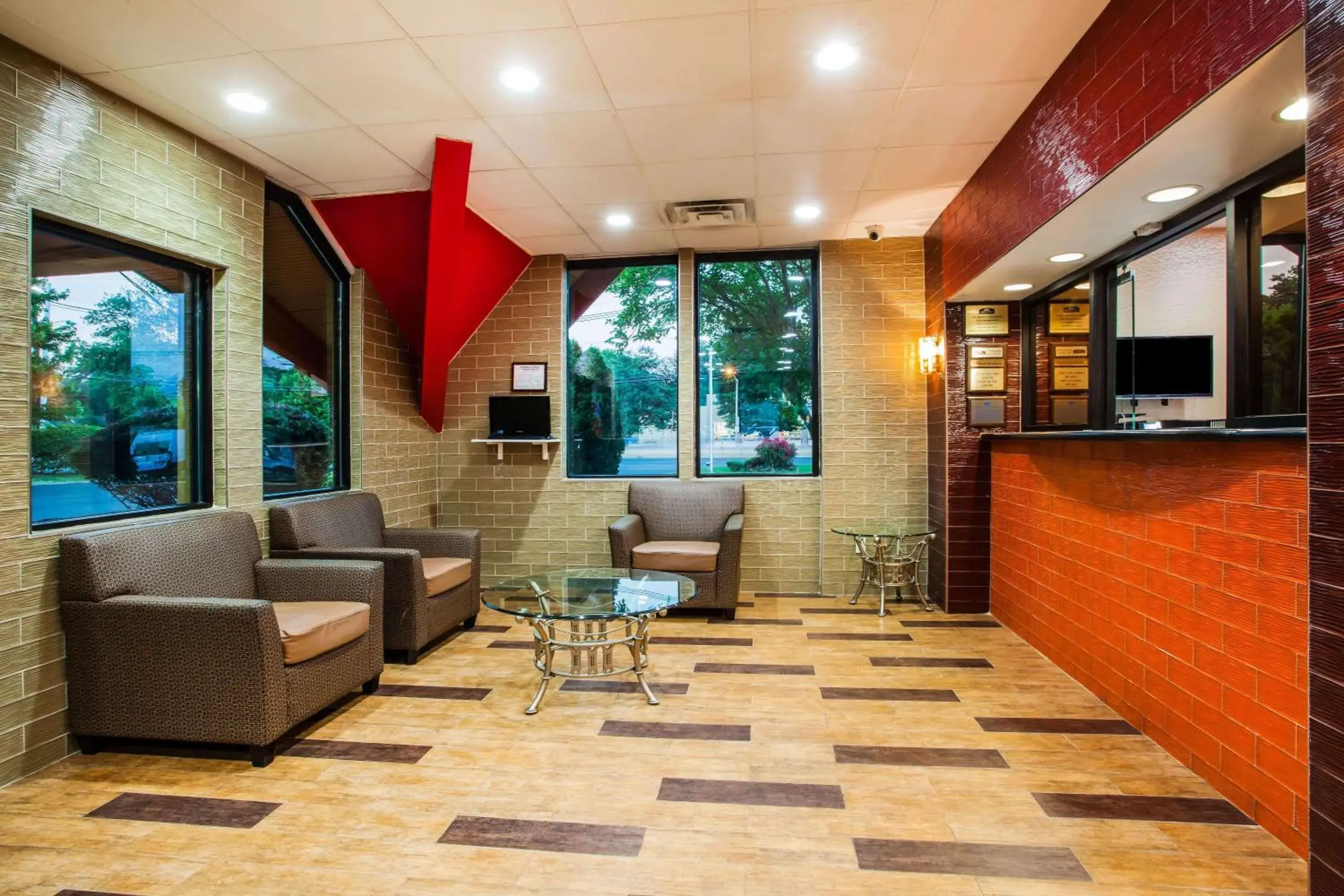 Lobby or reception in Howard Johnson by Wyndham North Plainfield Lobby or reception in Howard Johnson by Wyndham North Plainfield