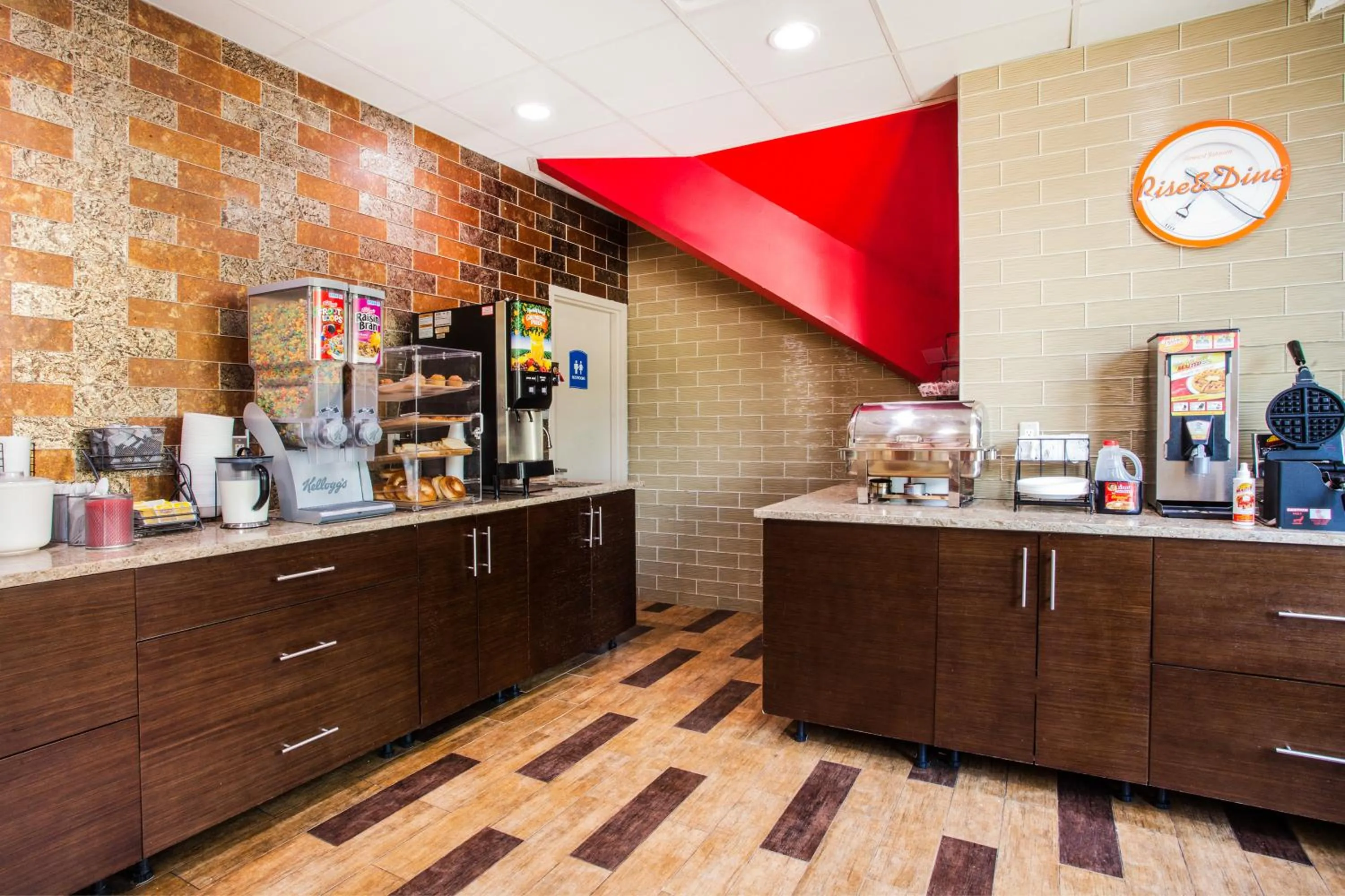 Breakfast in Howard Johnson by Wyndham North Plainfield