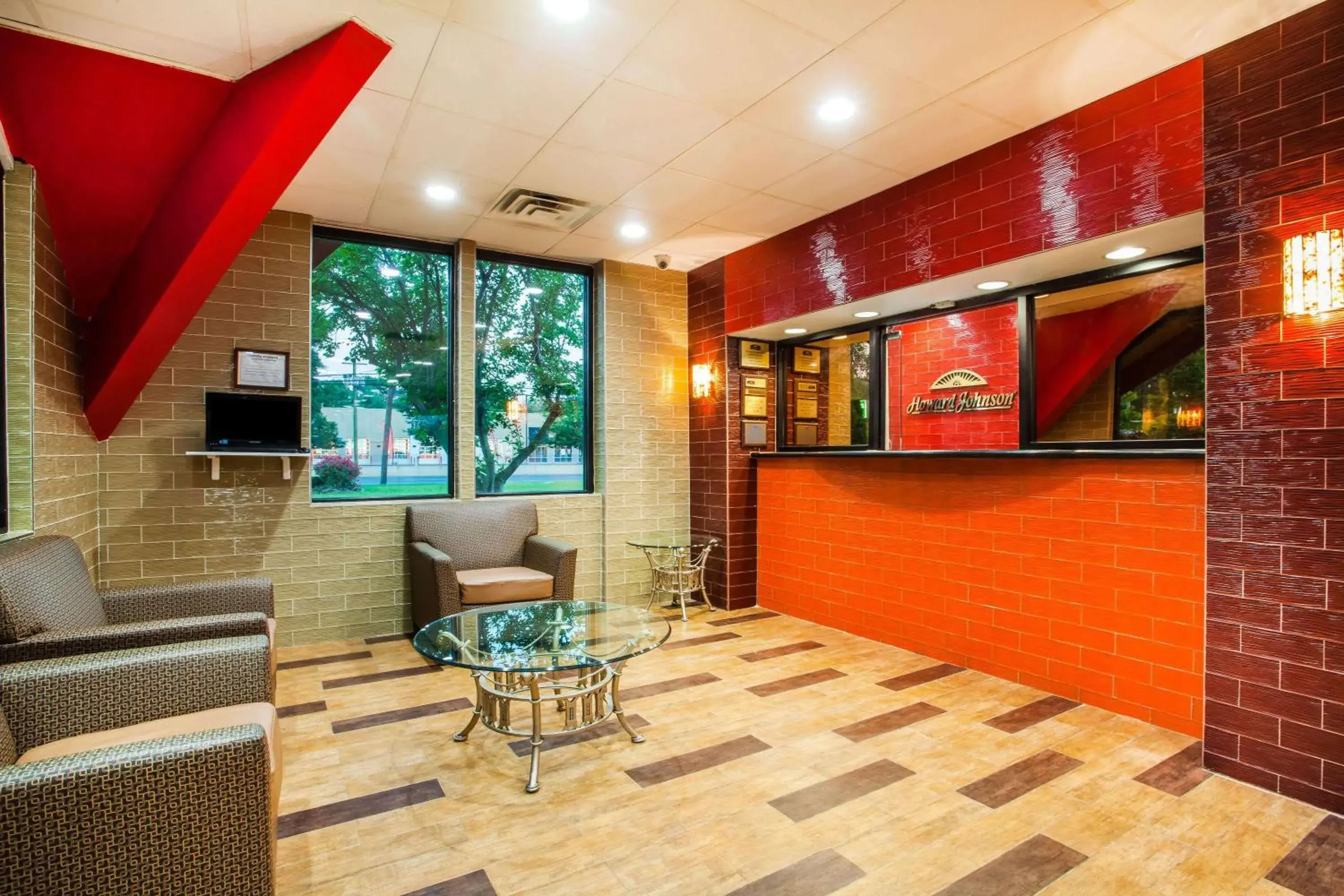 Lobby or reception in Howard Johnson by Wyndham North Plainfield Lobby or reception in Howard Johnson by Wyndham North Plainfield