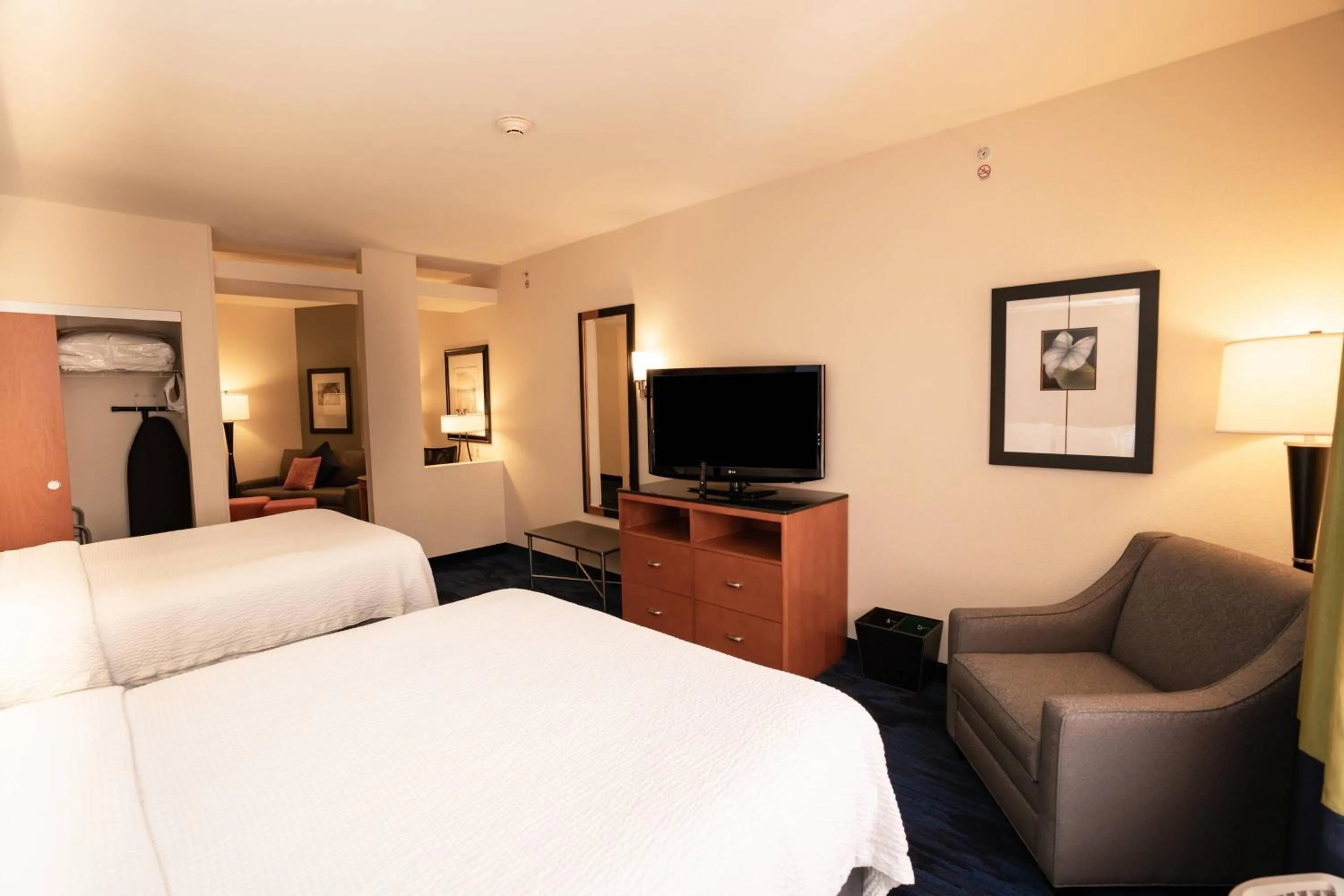 Bedroom, Bed in Fairfield Inn & Suites by Marriott Grand Island