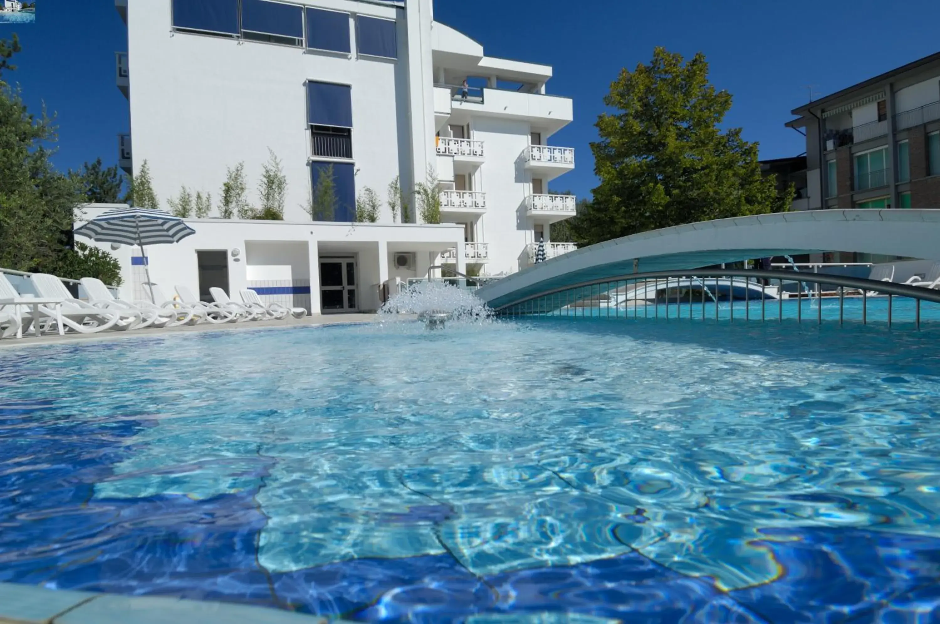 Swimming pool in Hotel Firenze Swimming pool in Hotel Firenze