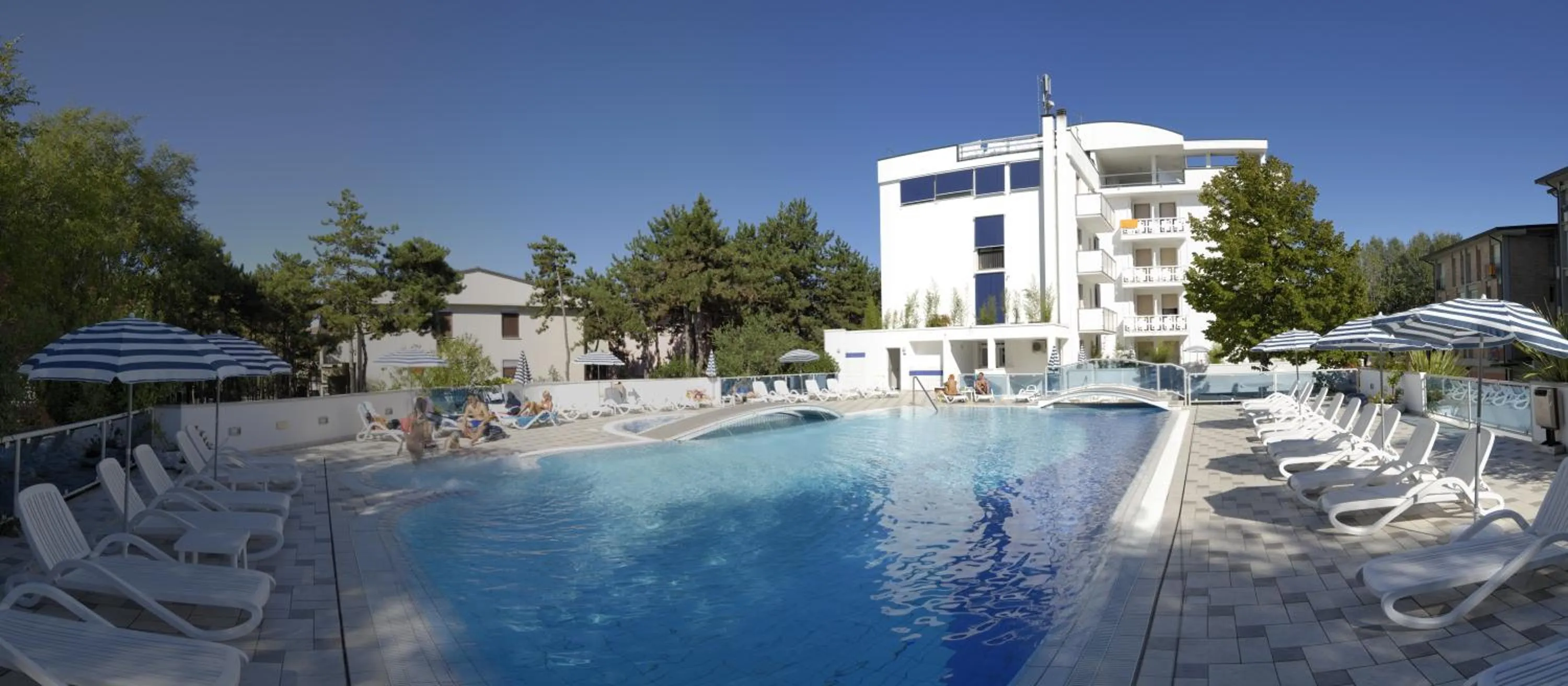Pool view in Hotel Firenze