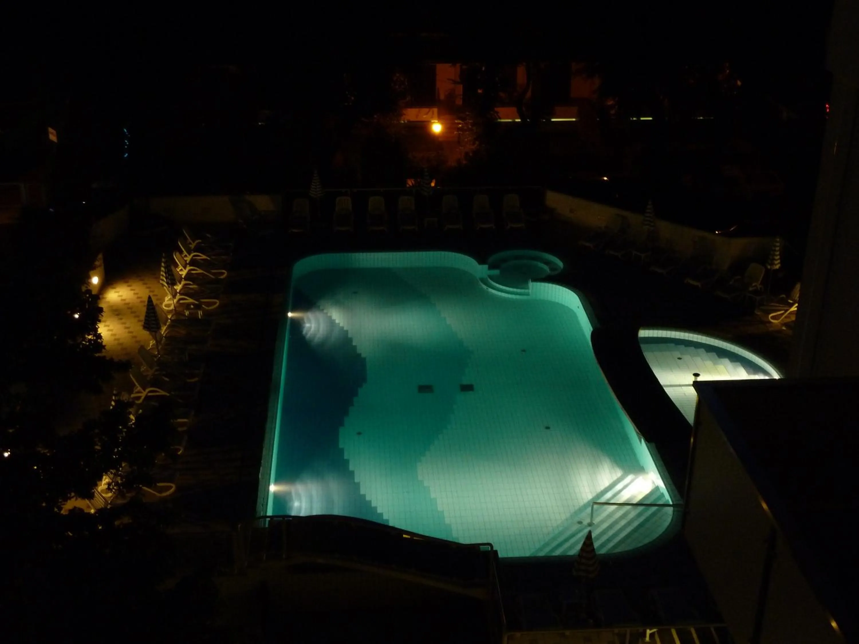 Swimming pool in Hotel Firenze