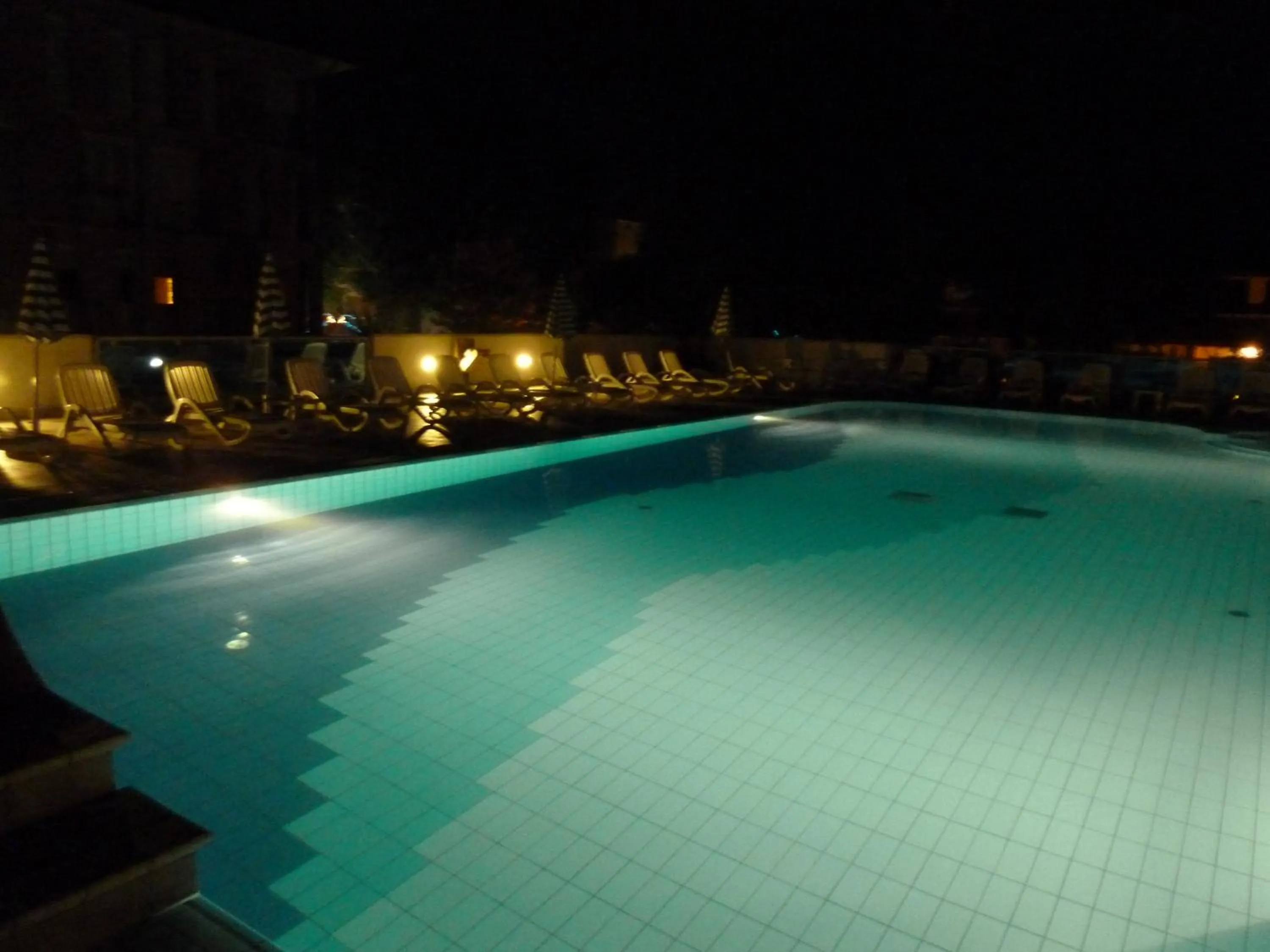 Swimming pool in Hotel Firenze