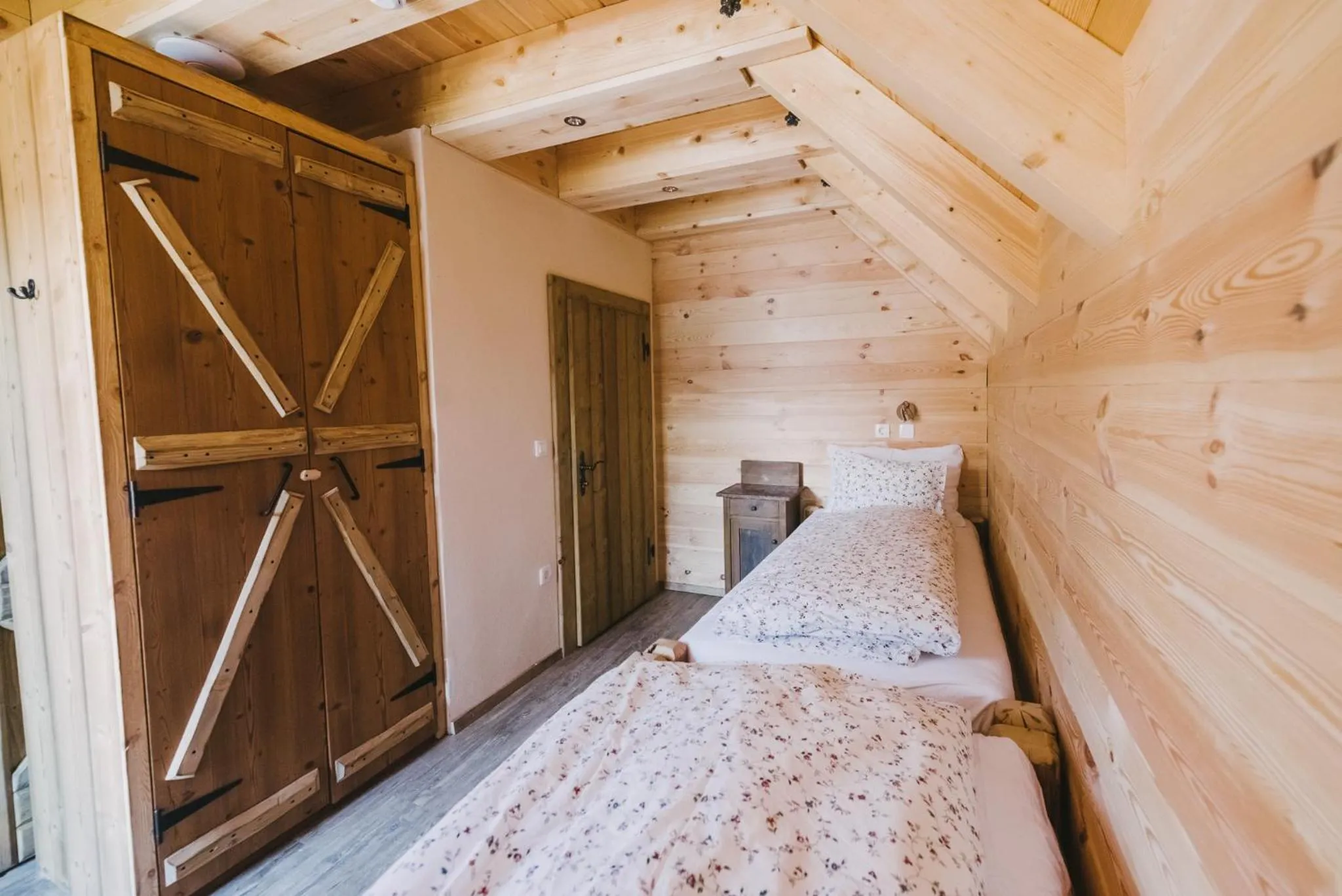 Twin Room with View in Hostel Lukna