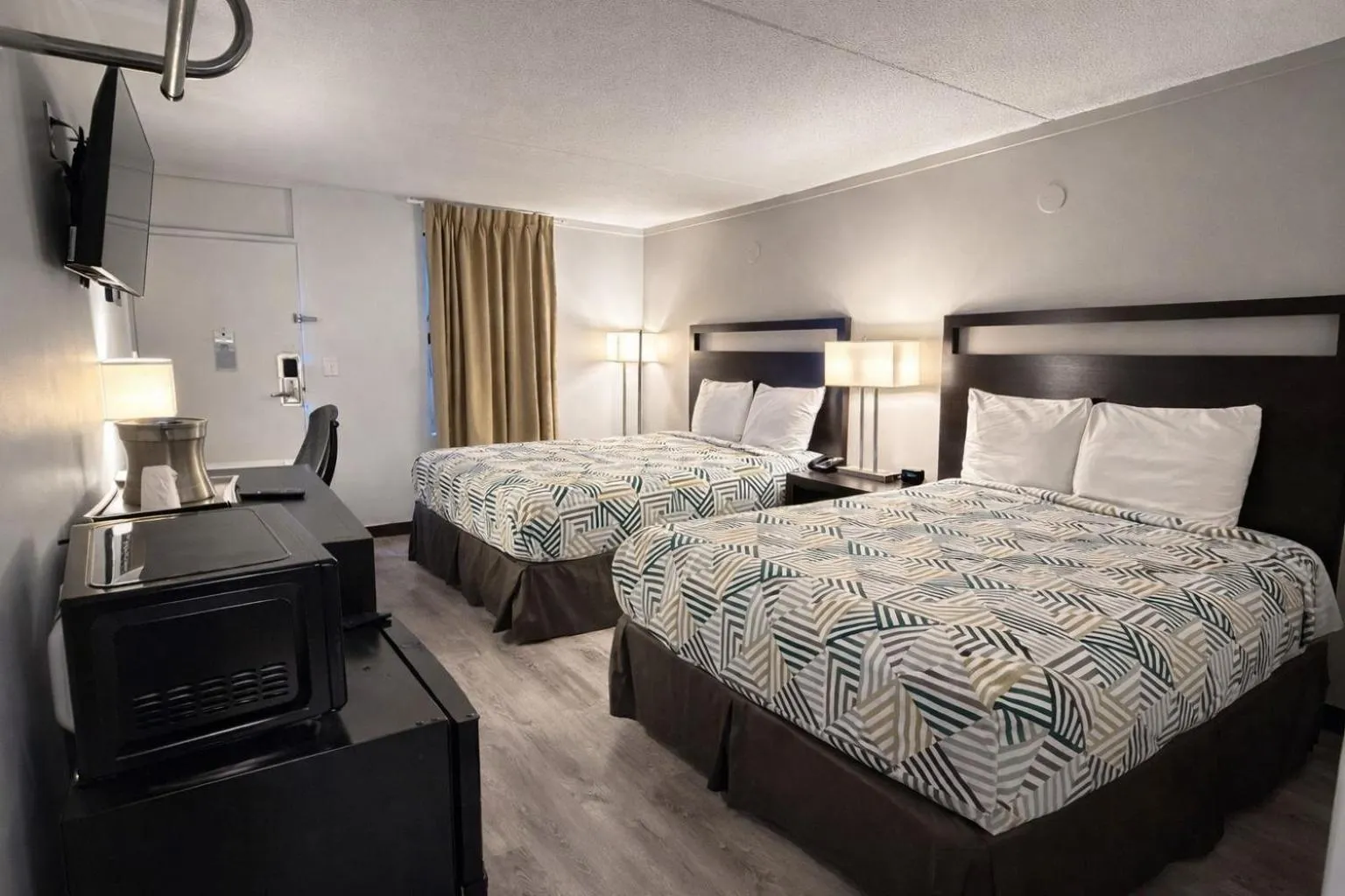 Bedroom, Bed in Motel 6 Sherman, TX