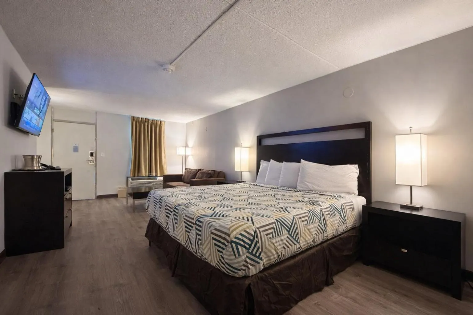 Bedroom, Bed in Motel 6 Sherman, TX