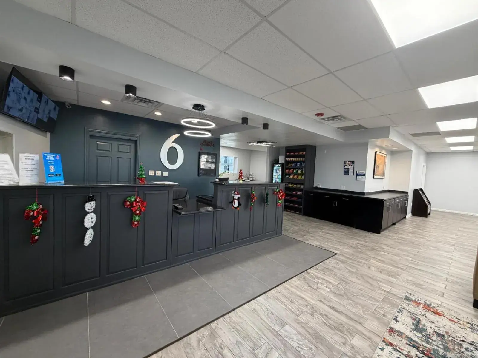 Lobby or reception in Motel 6 Sherman, TX Lobby or reception in Motel 6 Sherman, TX