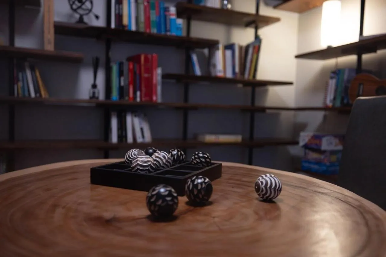 Library in Le Pimbina