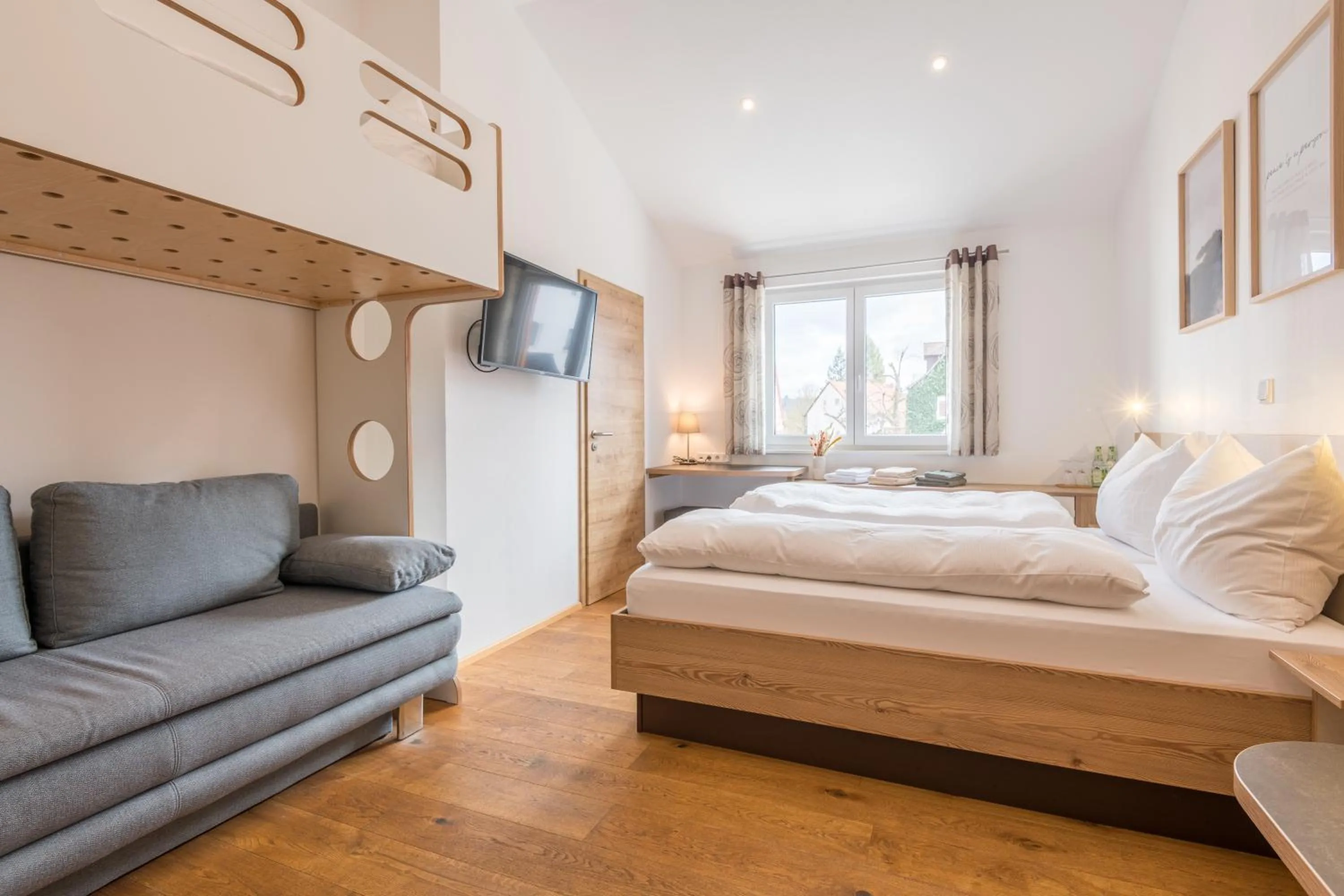 Family Room with Shower - single occupancy in Pension Zum Schrammel