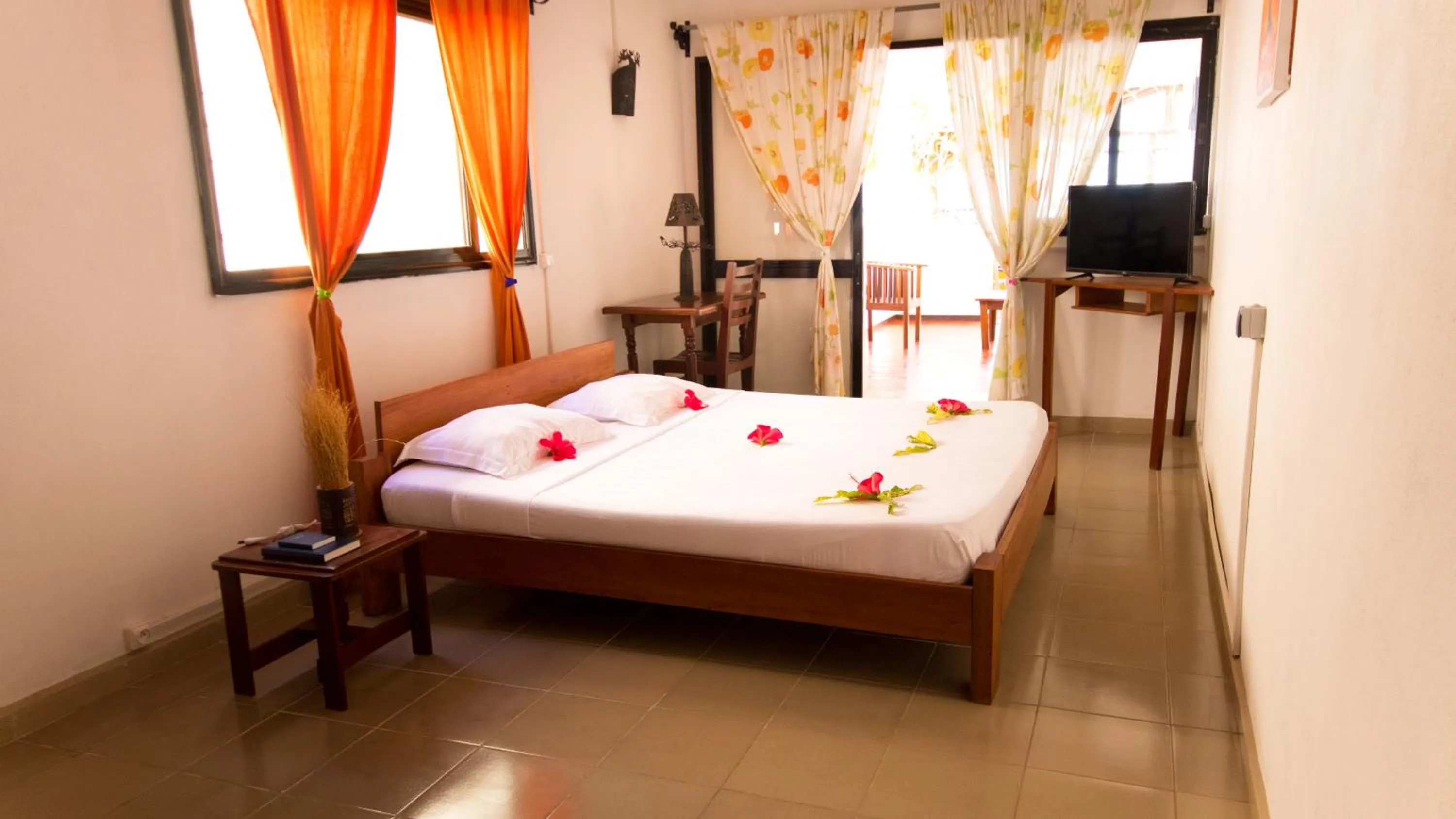 Photo of the whole room, Bed in Tropical Paradise Nosy Be