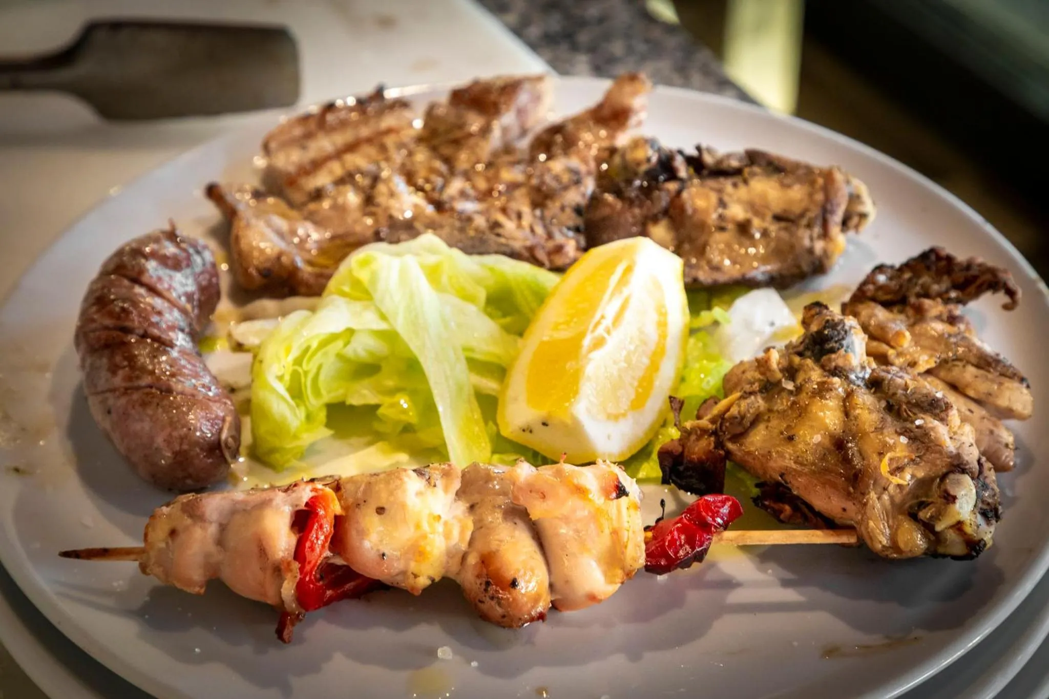 Restaurant/places to eat in Fabulous village