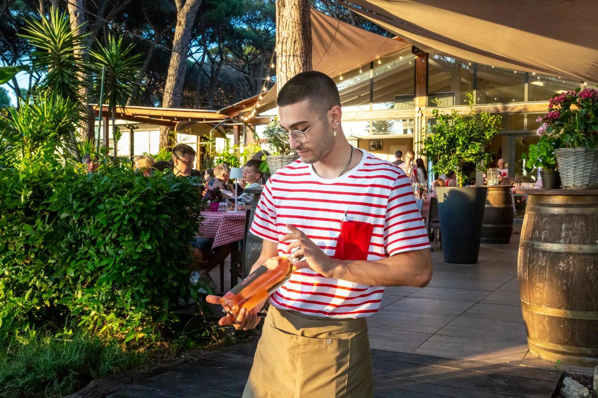 Restaurant/places to eat in Fabulous village