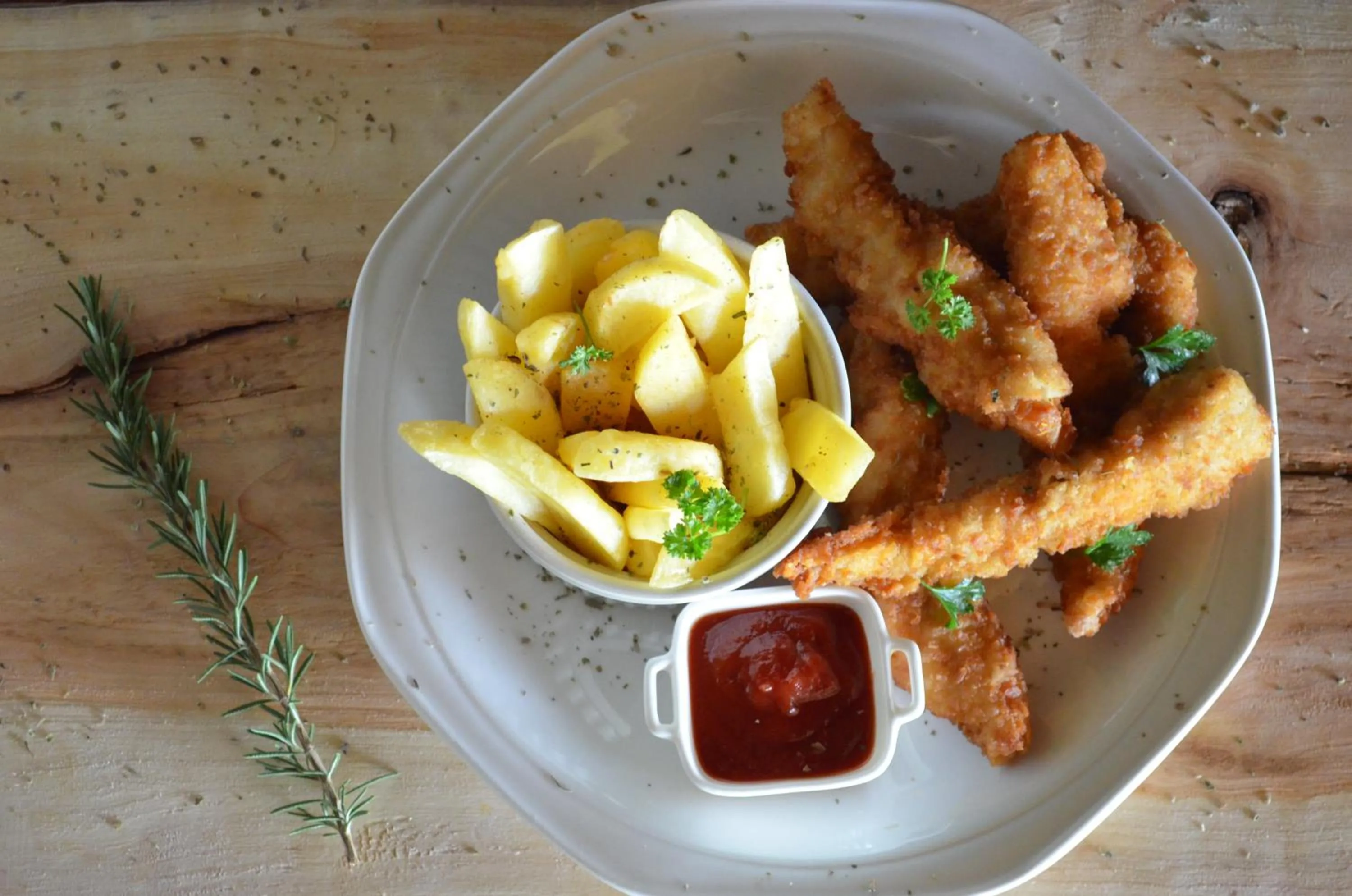 Restaurant/places to eat in Tava Lingwe Game Lodge & Wedding Venue