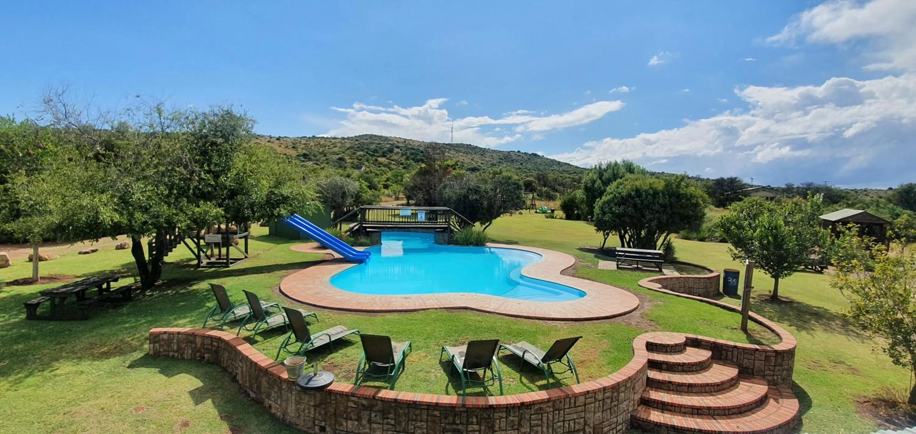 Swimming pool in Tava Lingwe Game Lodge & Wedding Venue