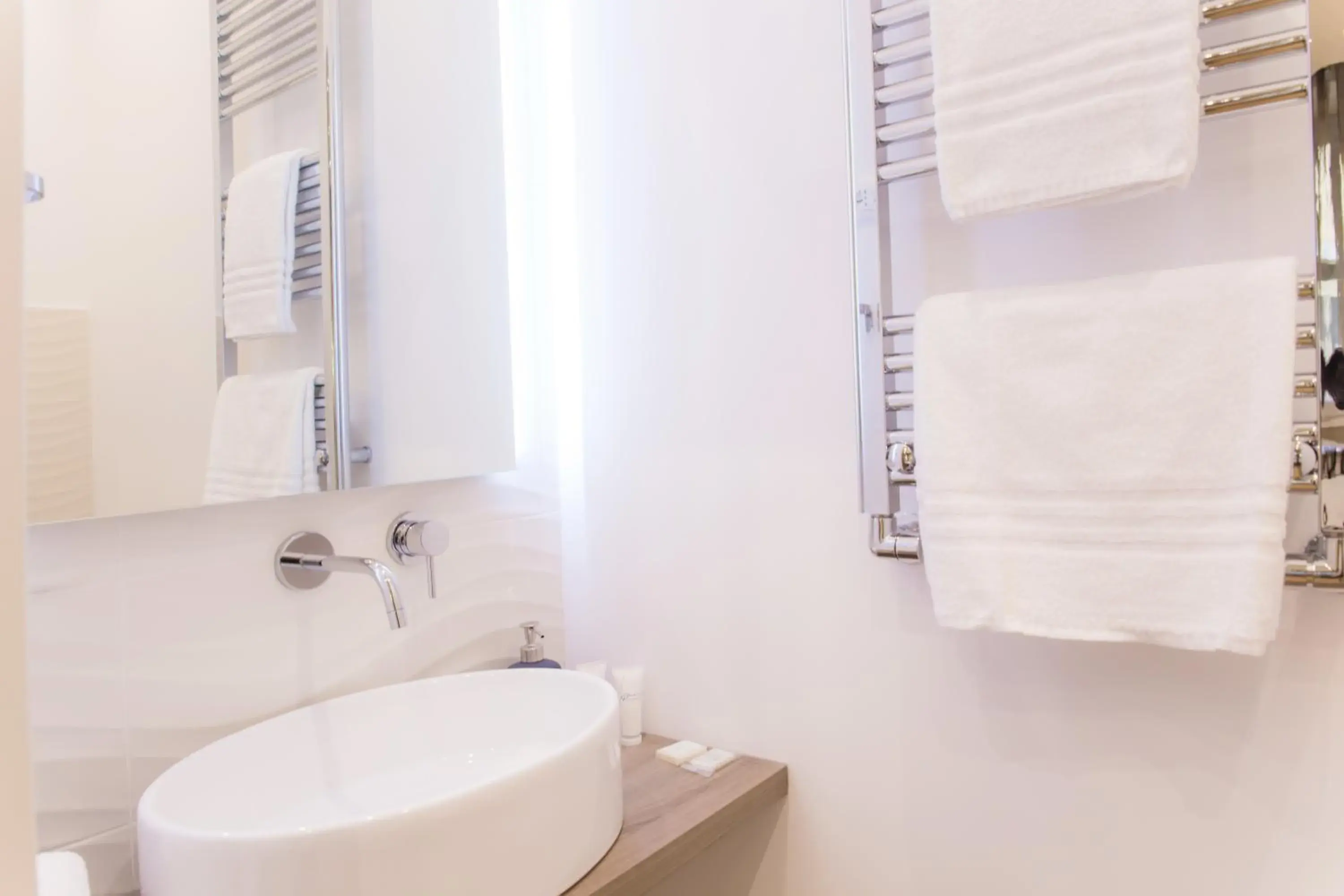 Bathroom in Nazionale Palace Suites Bathroom in Nazionale Palace Suites