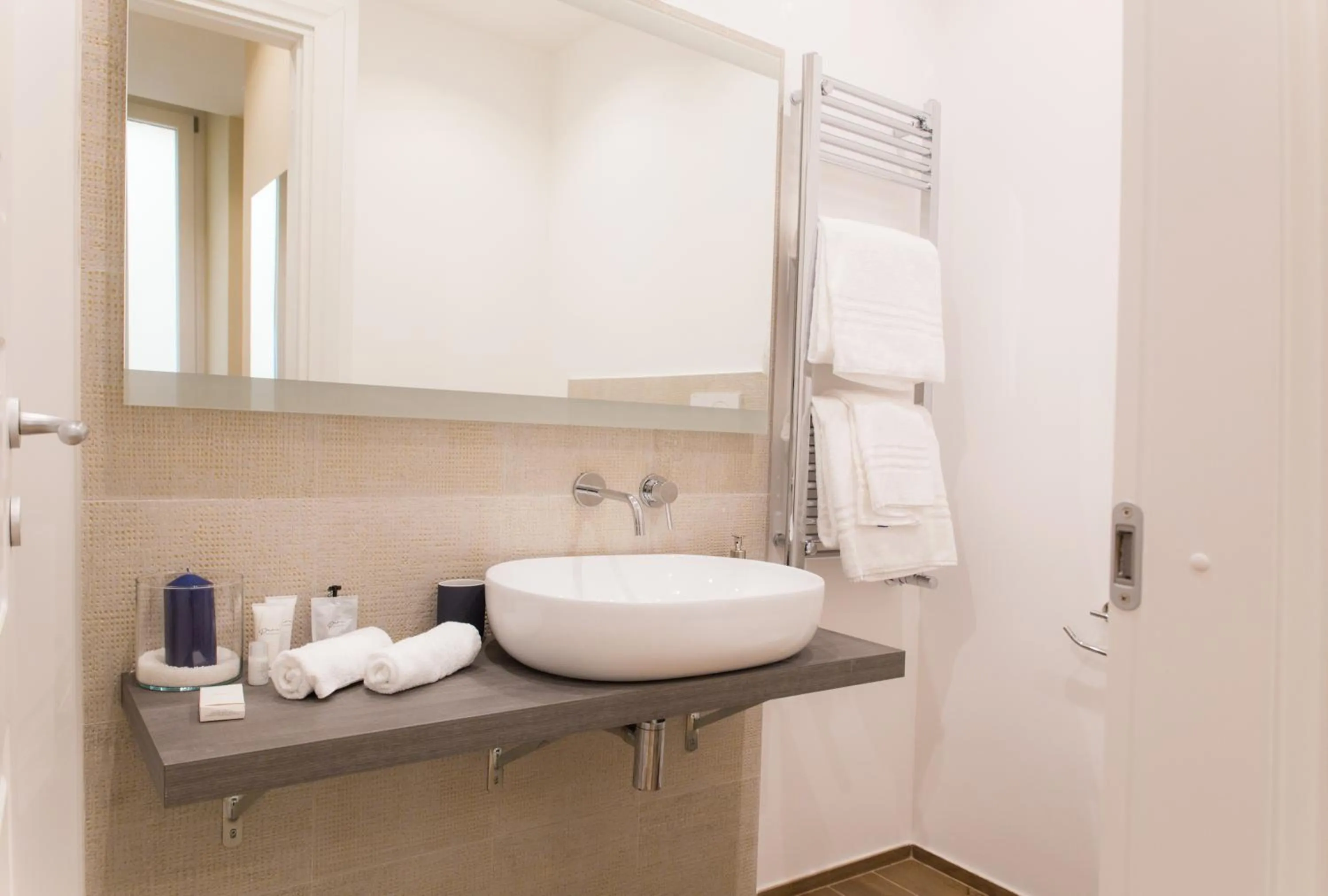 Bathroom in Nazionale Palace Suites