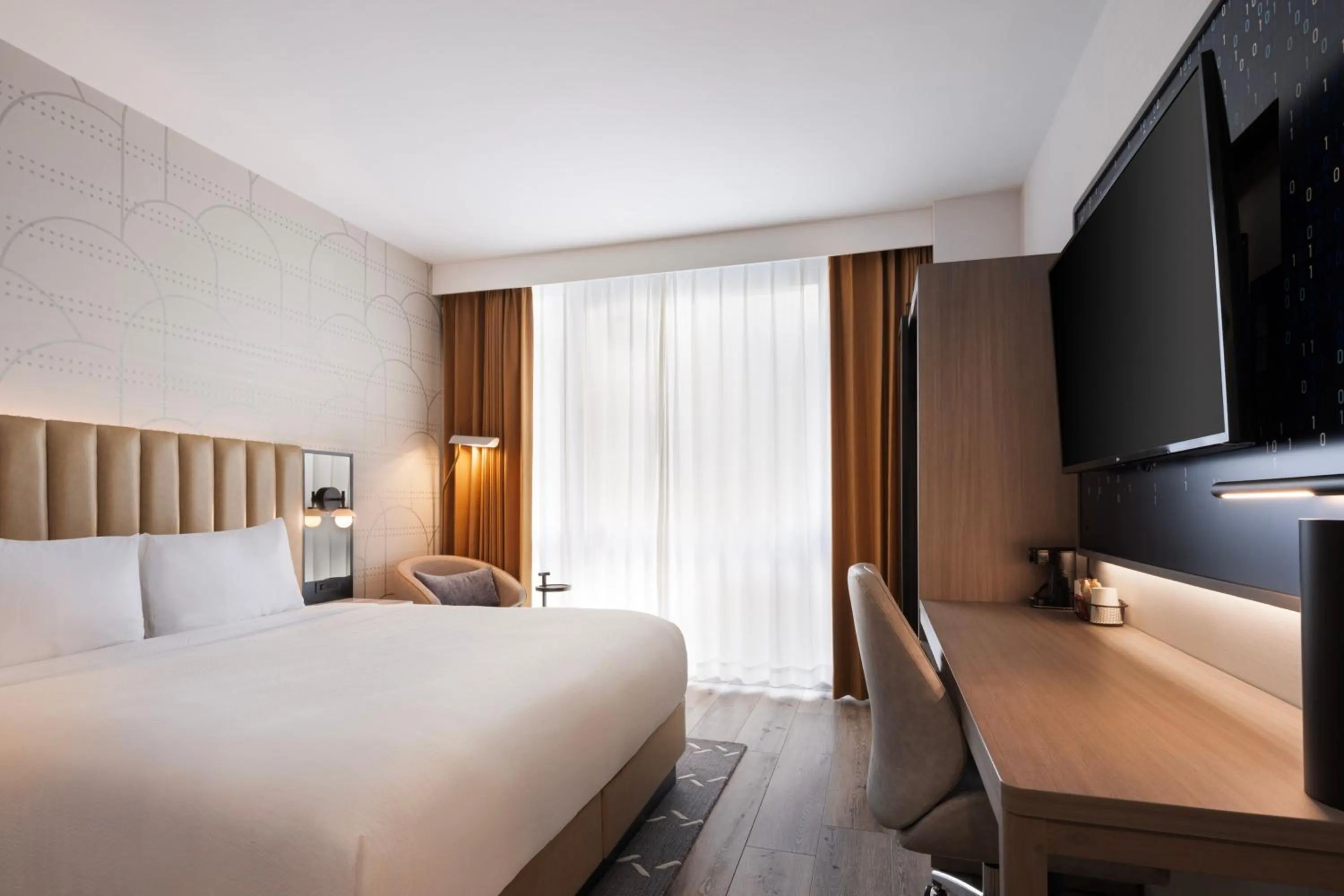 Photo of the whole room, Bed in Courtyard by Marriott New York Manhattan / Soho