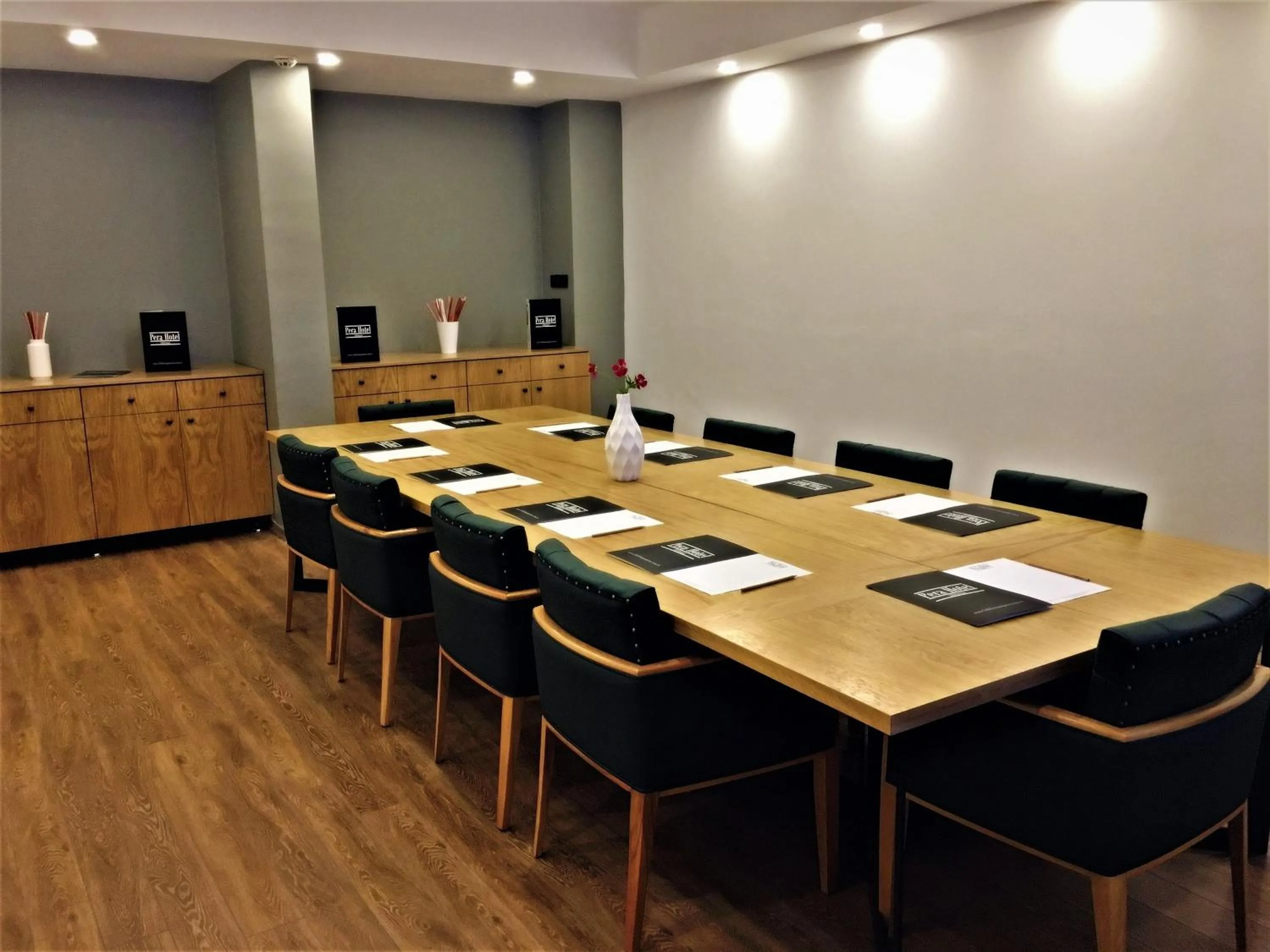 Business facilities in Pera Hotel Lüleburgaz