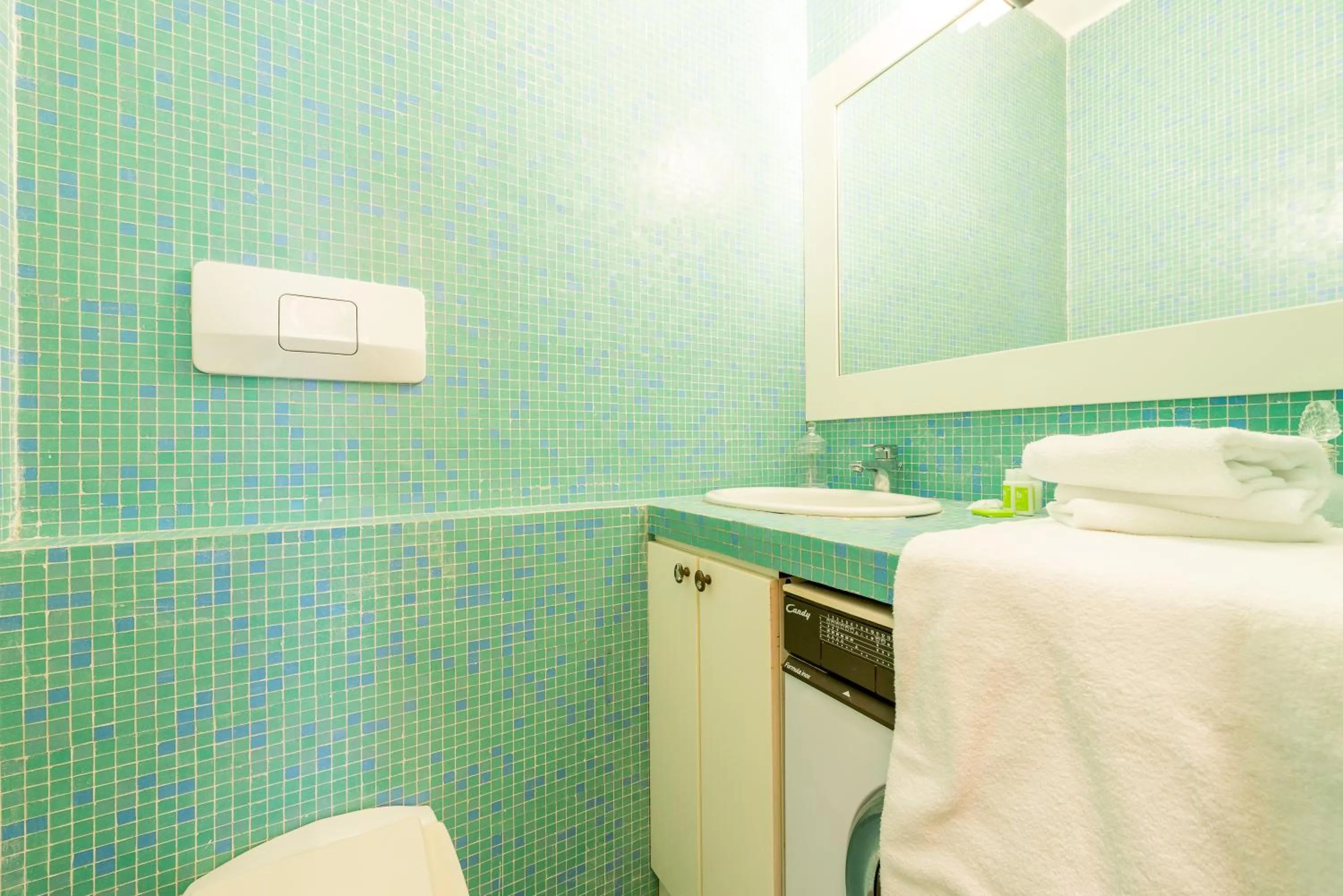 Bathroom in Prestige Signoria by Mmega