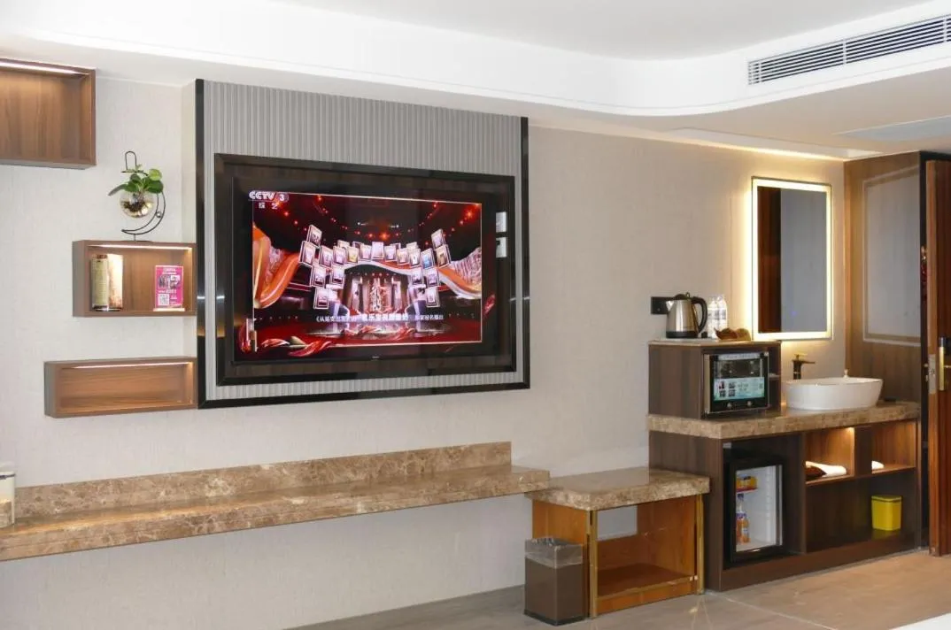 Jinan Yuquan Simpson Hotel