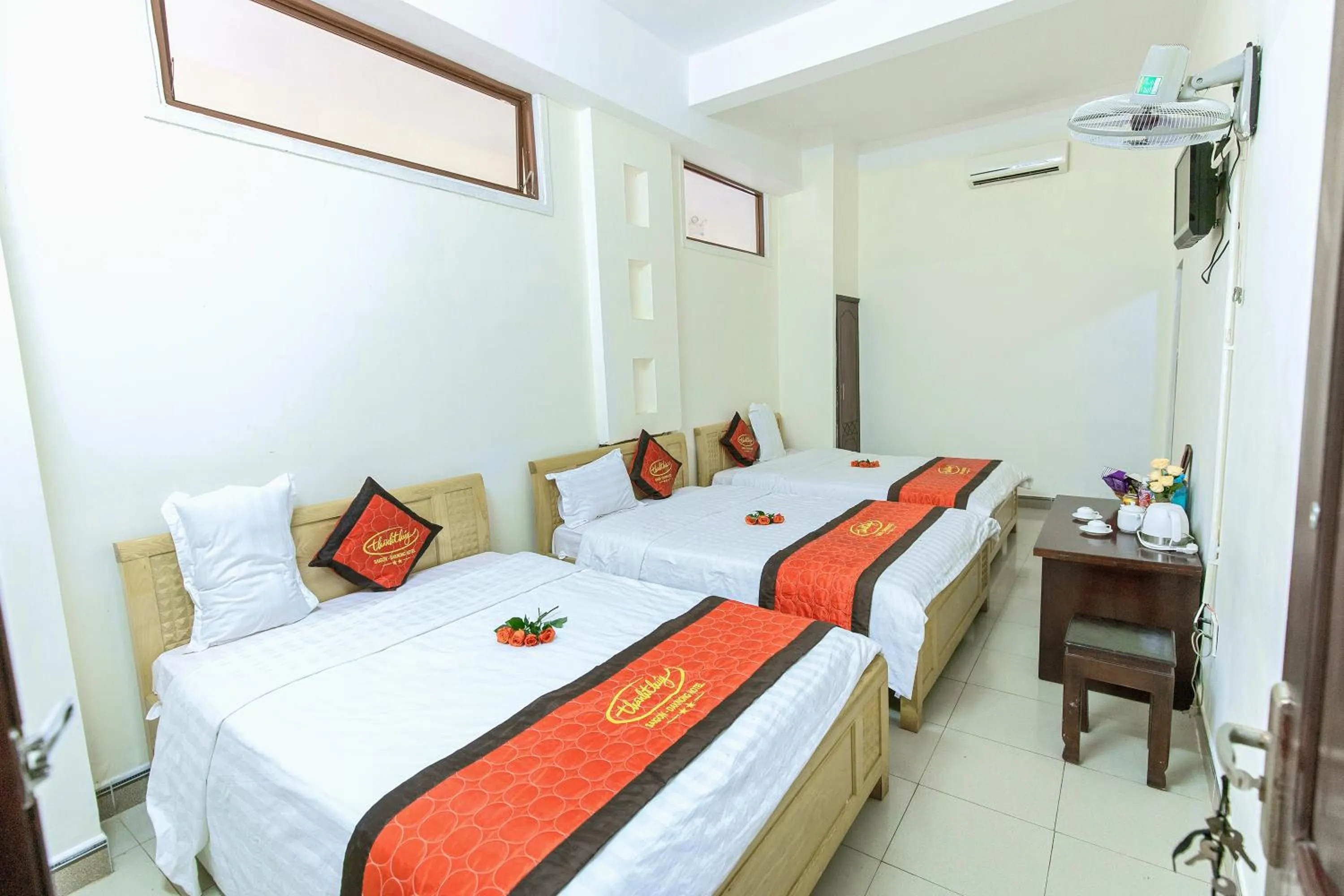 Photo of the whole room, Bed in Sai Gon Dak Nong Hotel