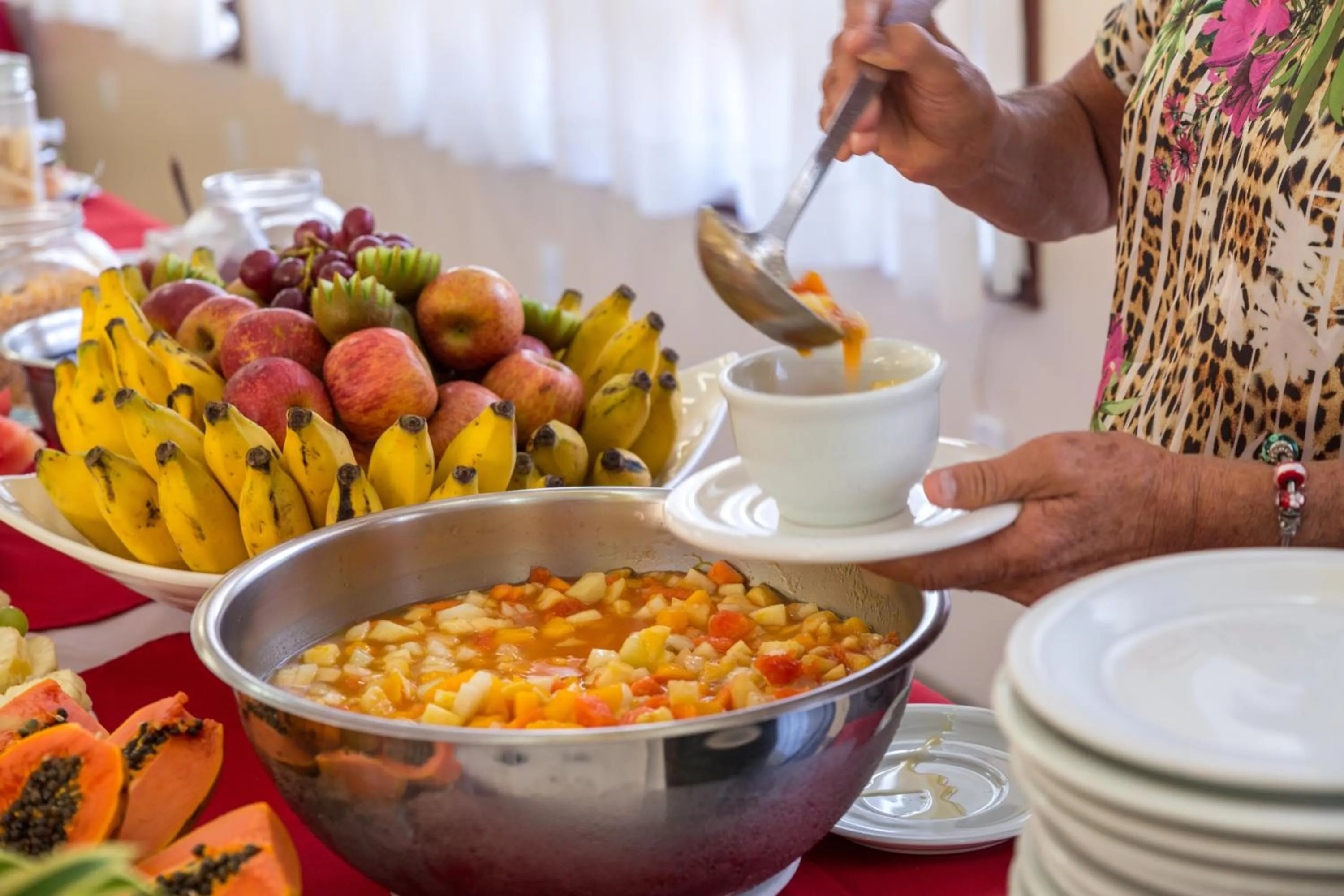Buffet breakfast in Porto Cálem Praia Hotel